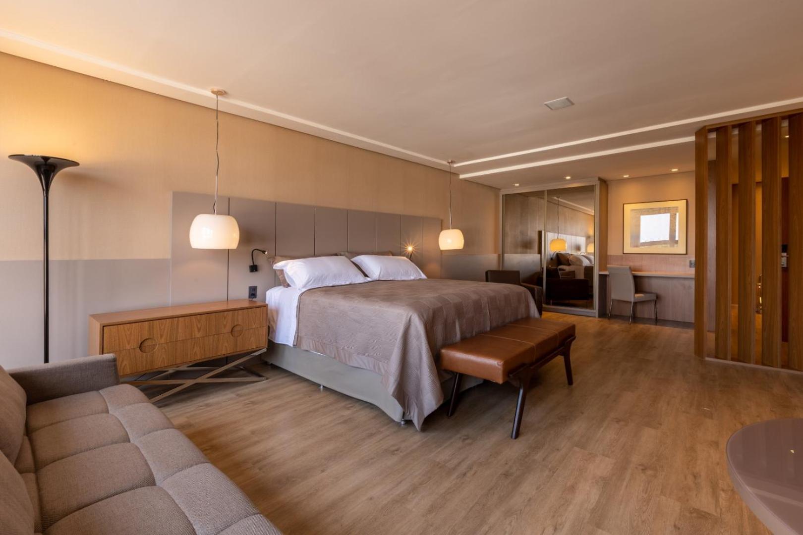 King Suite with Spa Bath