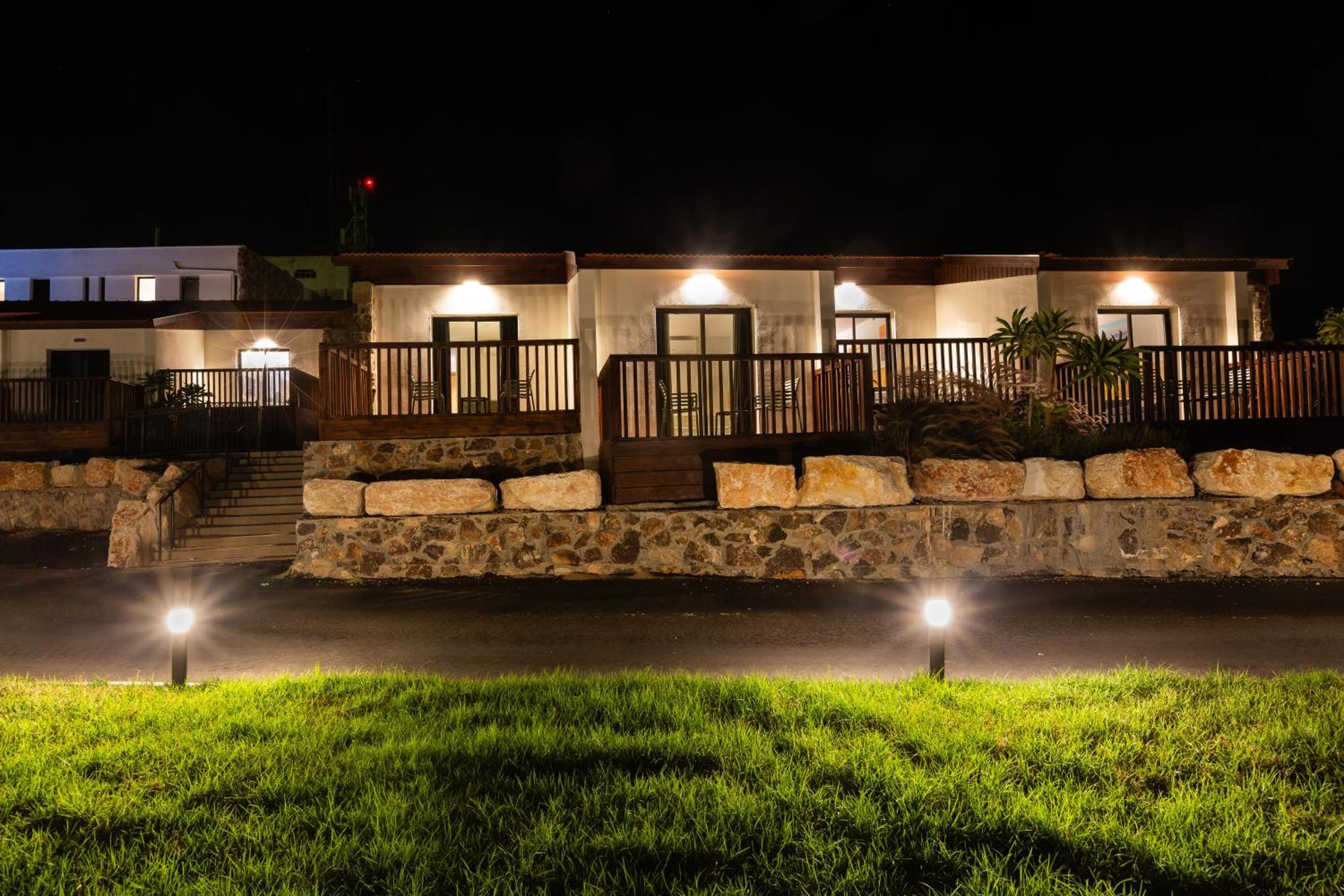 Desert Garden Room - Full View 