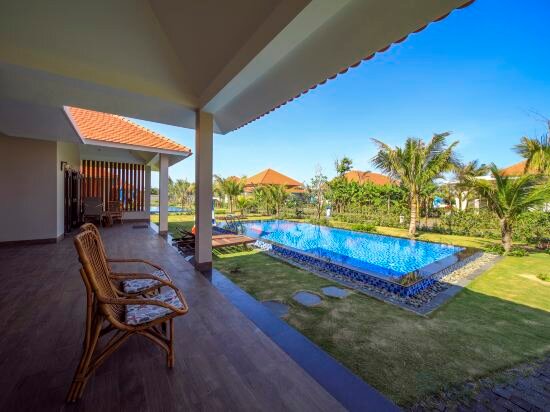 2 Bedrooms Pool Villa Suite