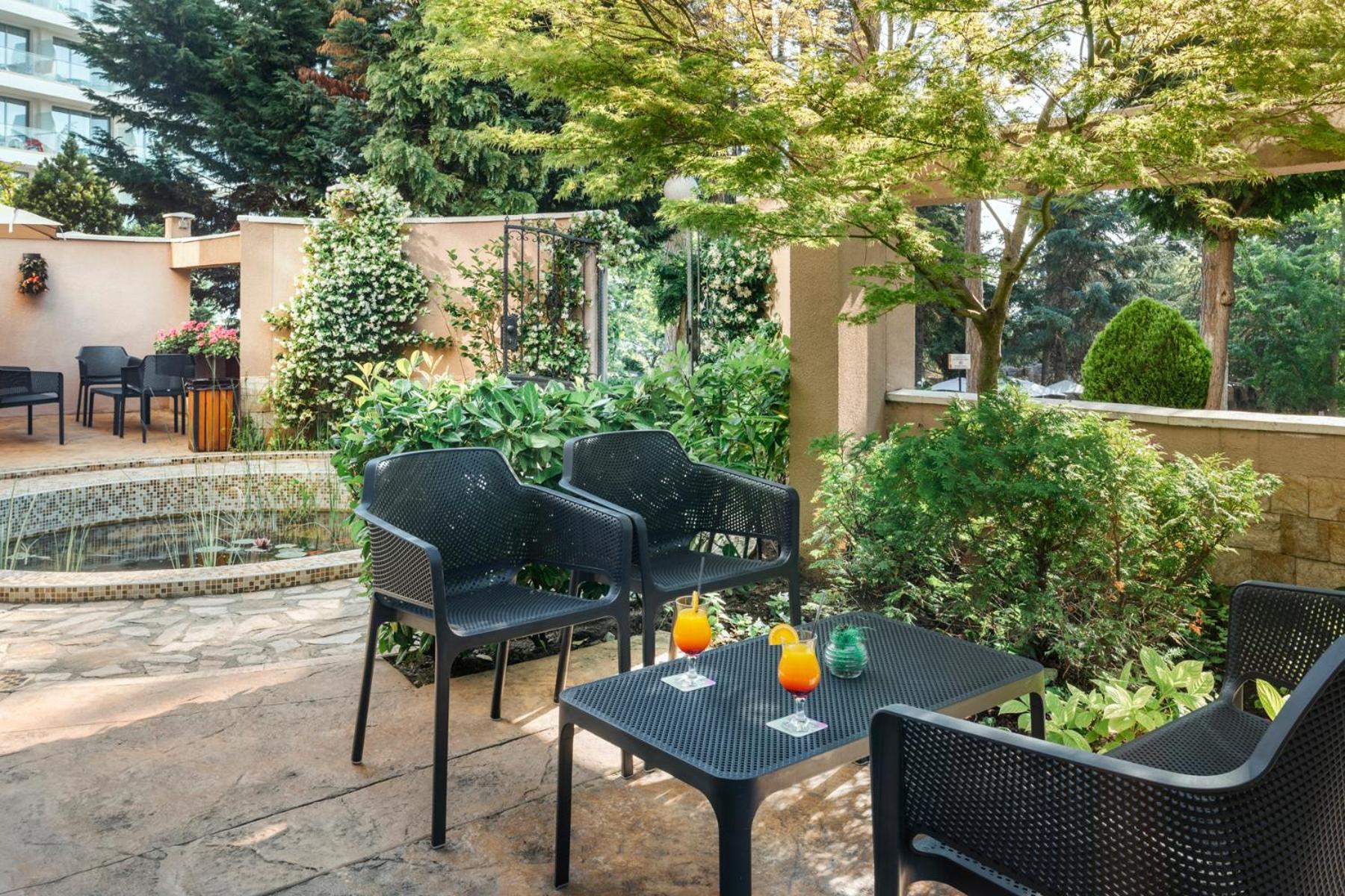 Premium THE LEVEL Room with Park View - High Floor