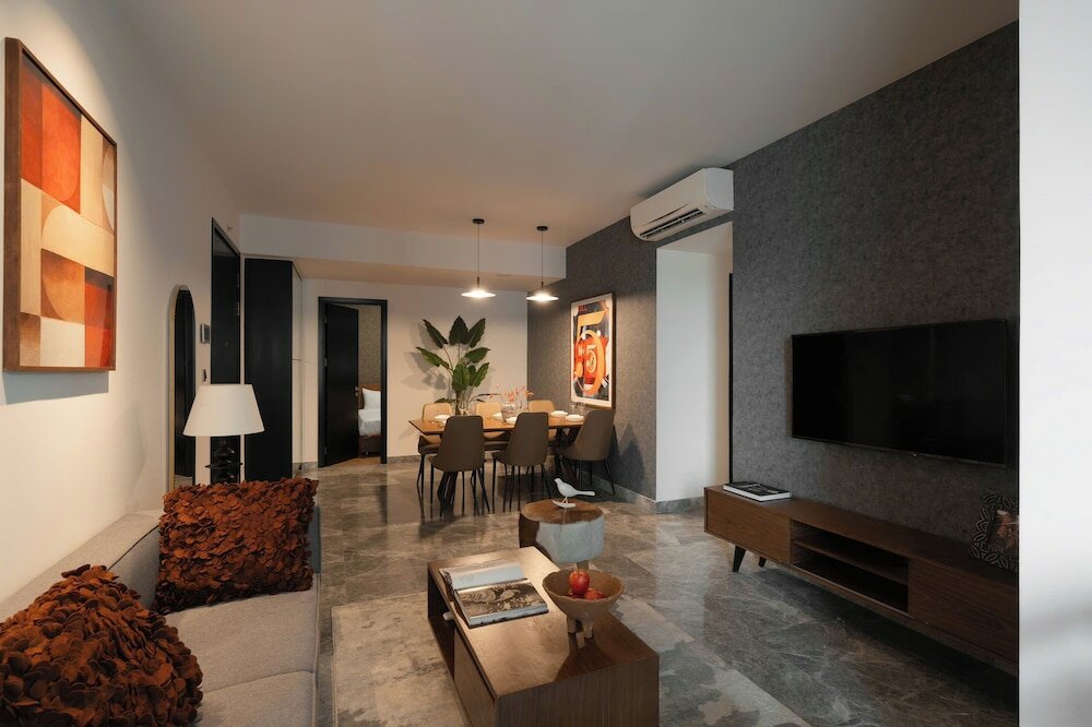 Deluxe Apartment, 3 Bedrooms, Balcony, City View