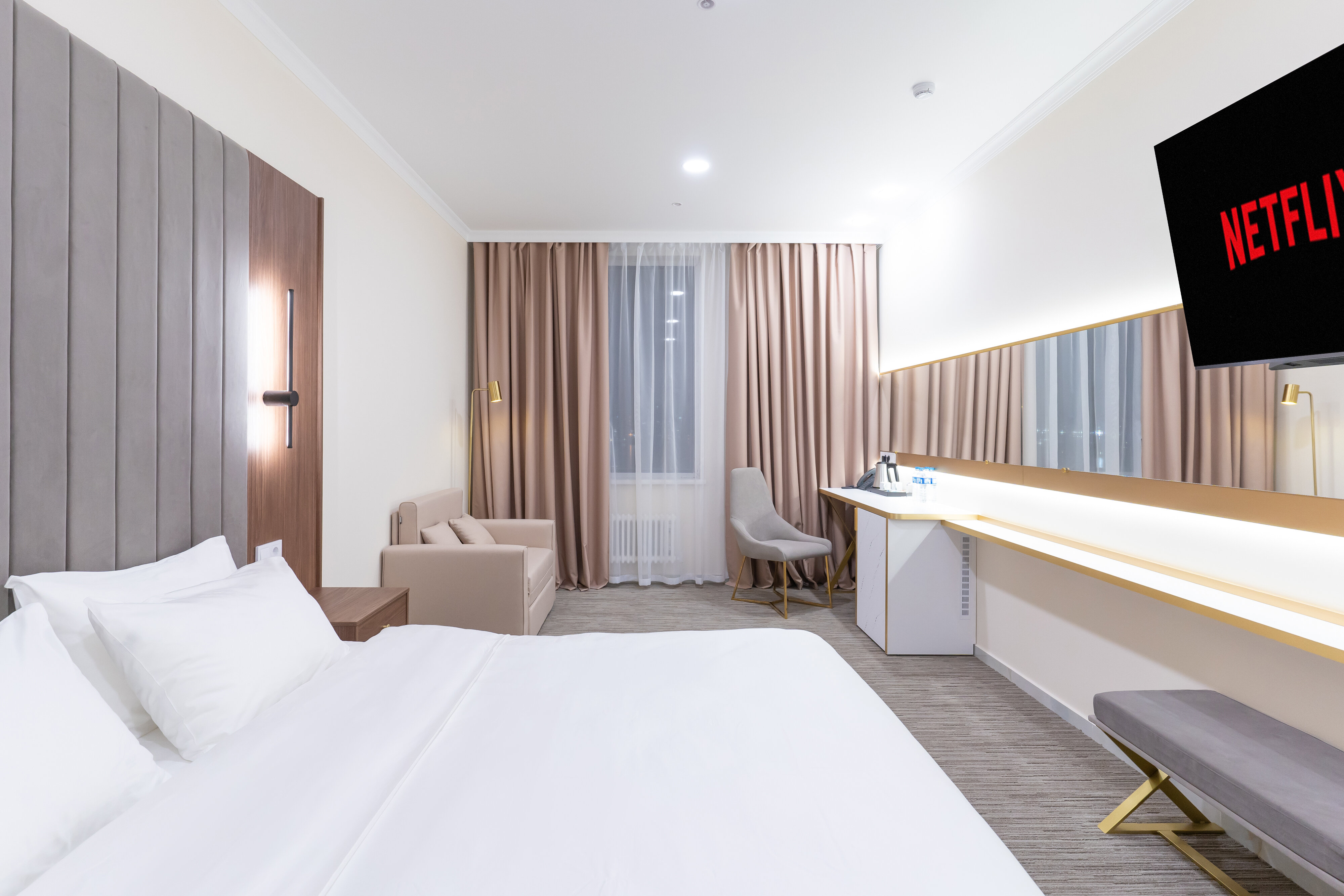 СТАНДАРТ ПЛЮС С ВИДОМ НА ГОРОД ВЫСОКИЙ ЭТАЖ