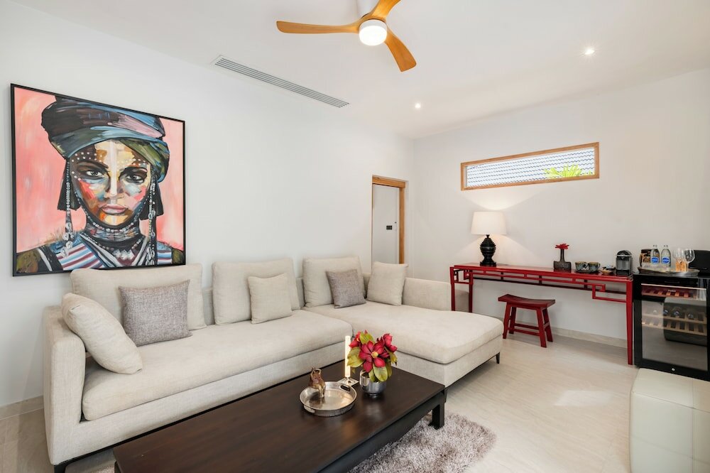 Luxury Villa, Pool View