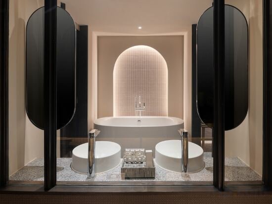 Cross-Elite 2 Bedroom Ocean Suite