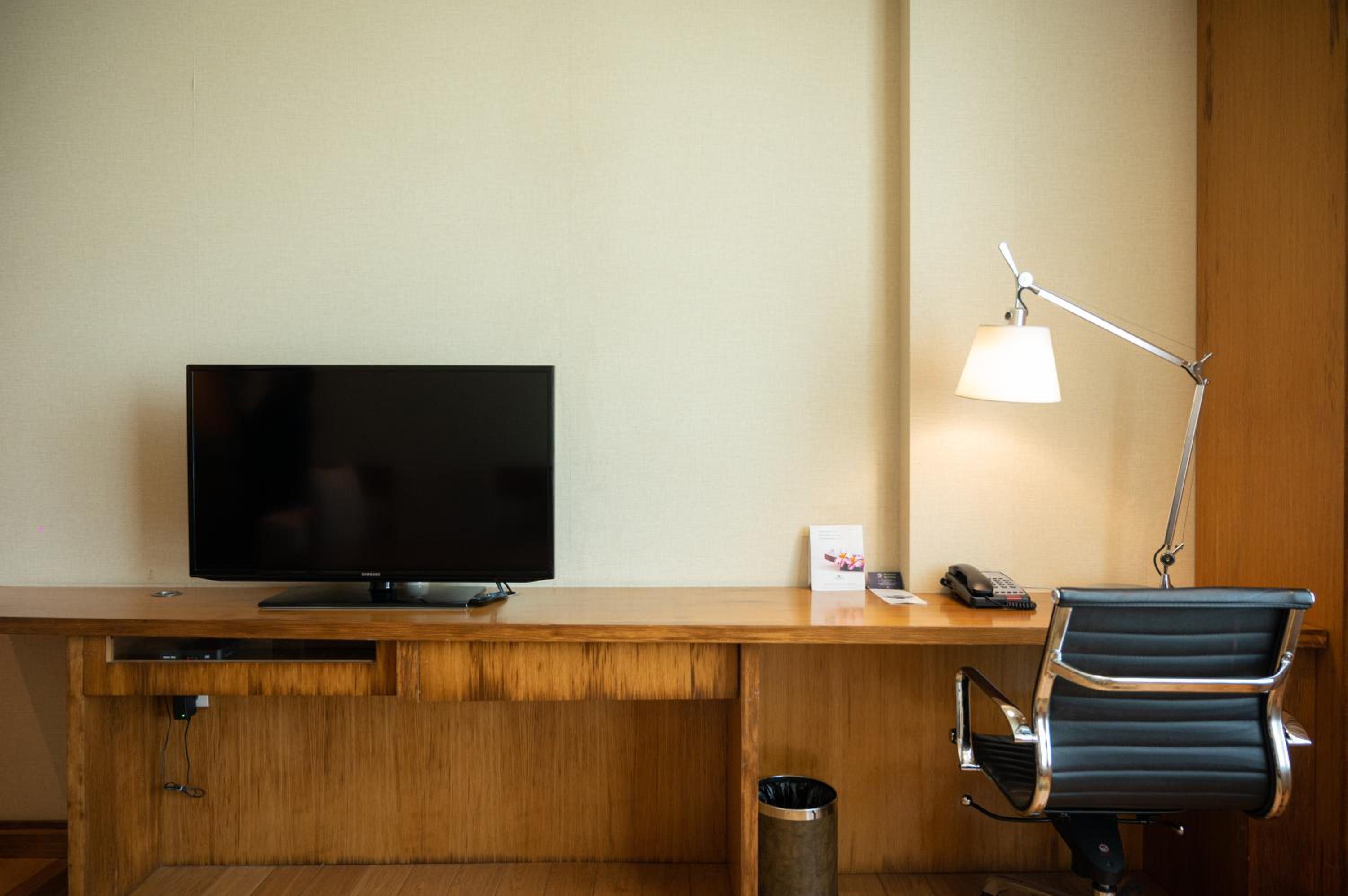 Executive King Suite with Lounge Access