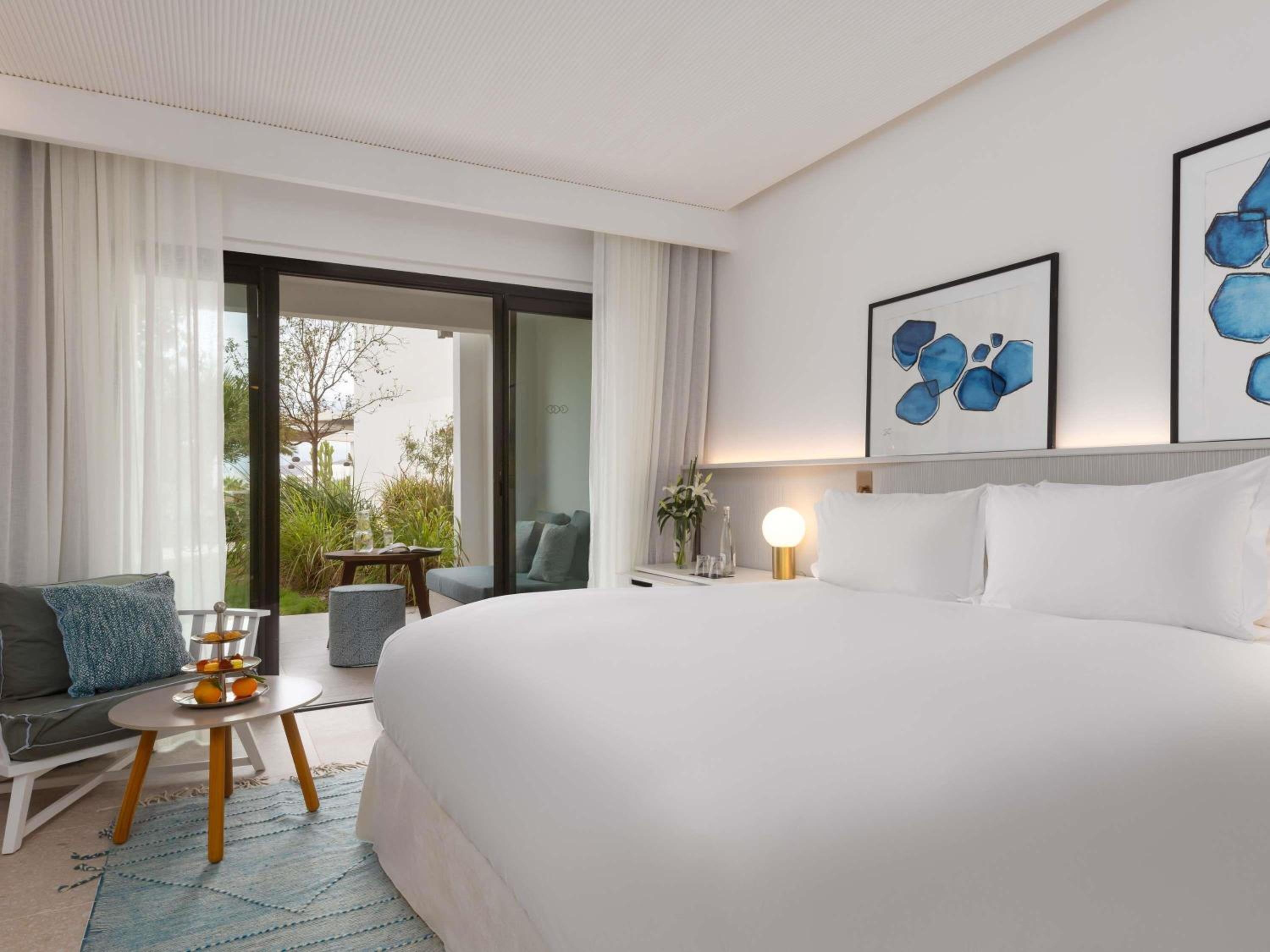 Superior Queen Room with Garden View