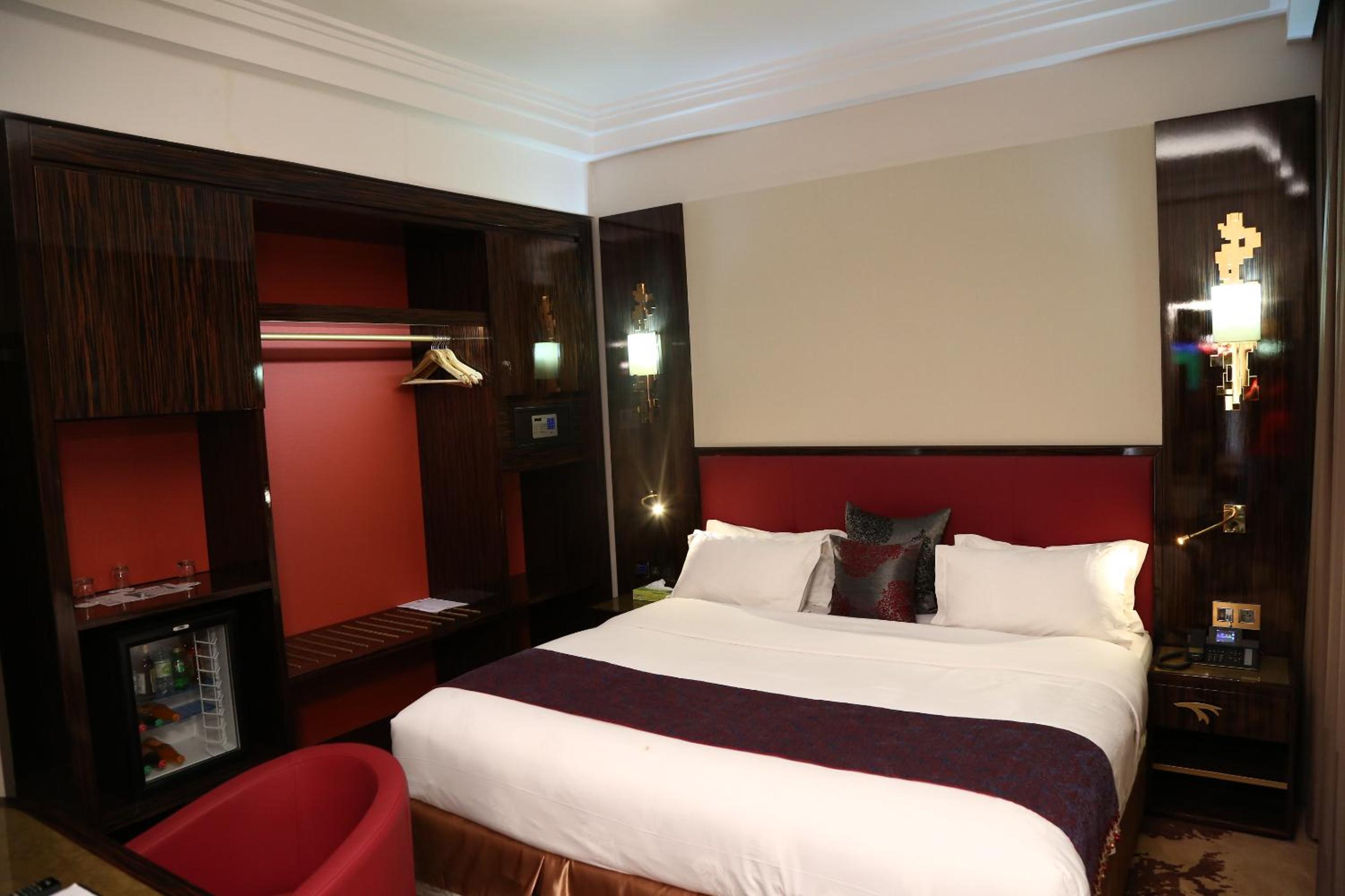 Suite with City View