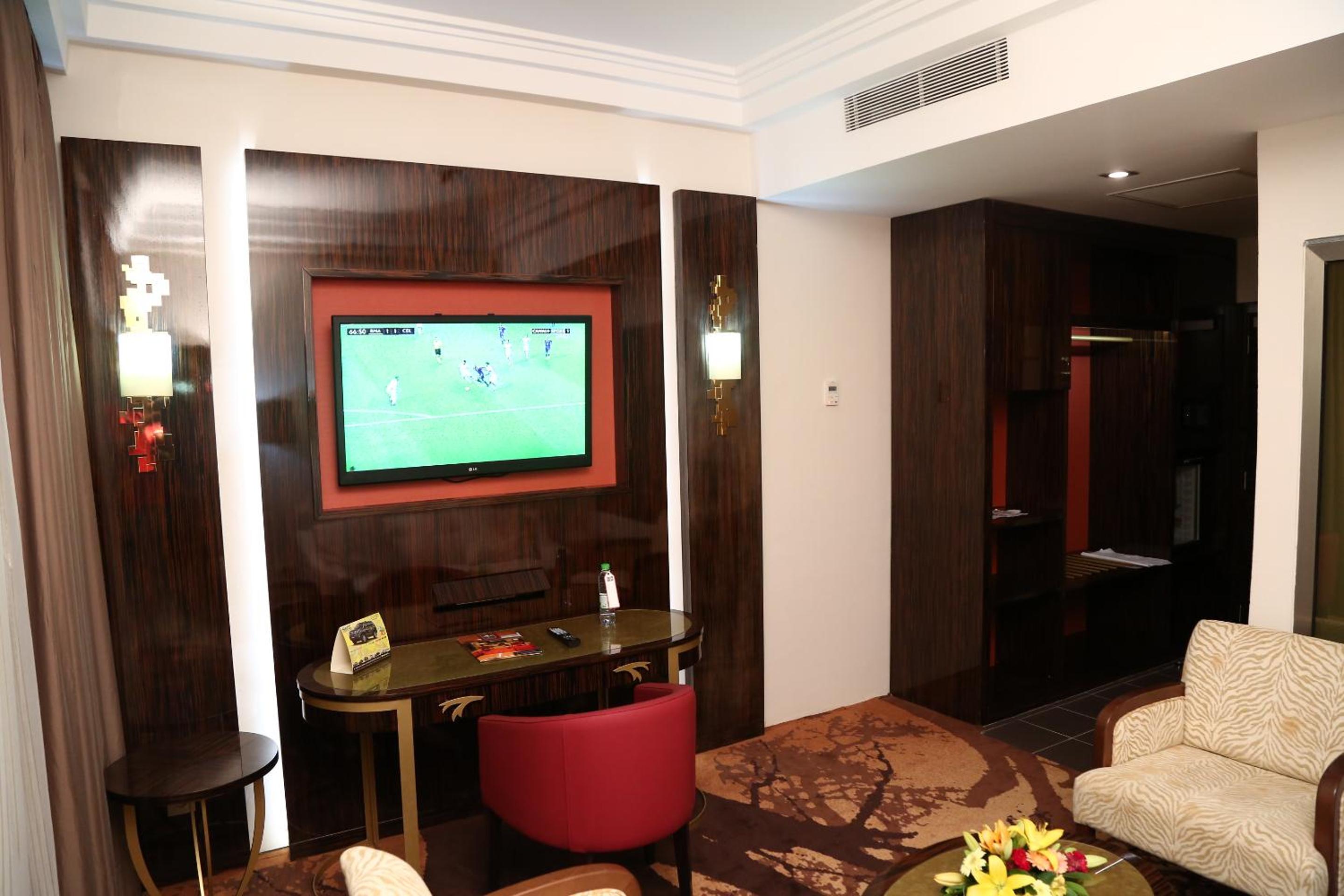 Suite with City View