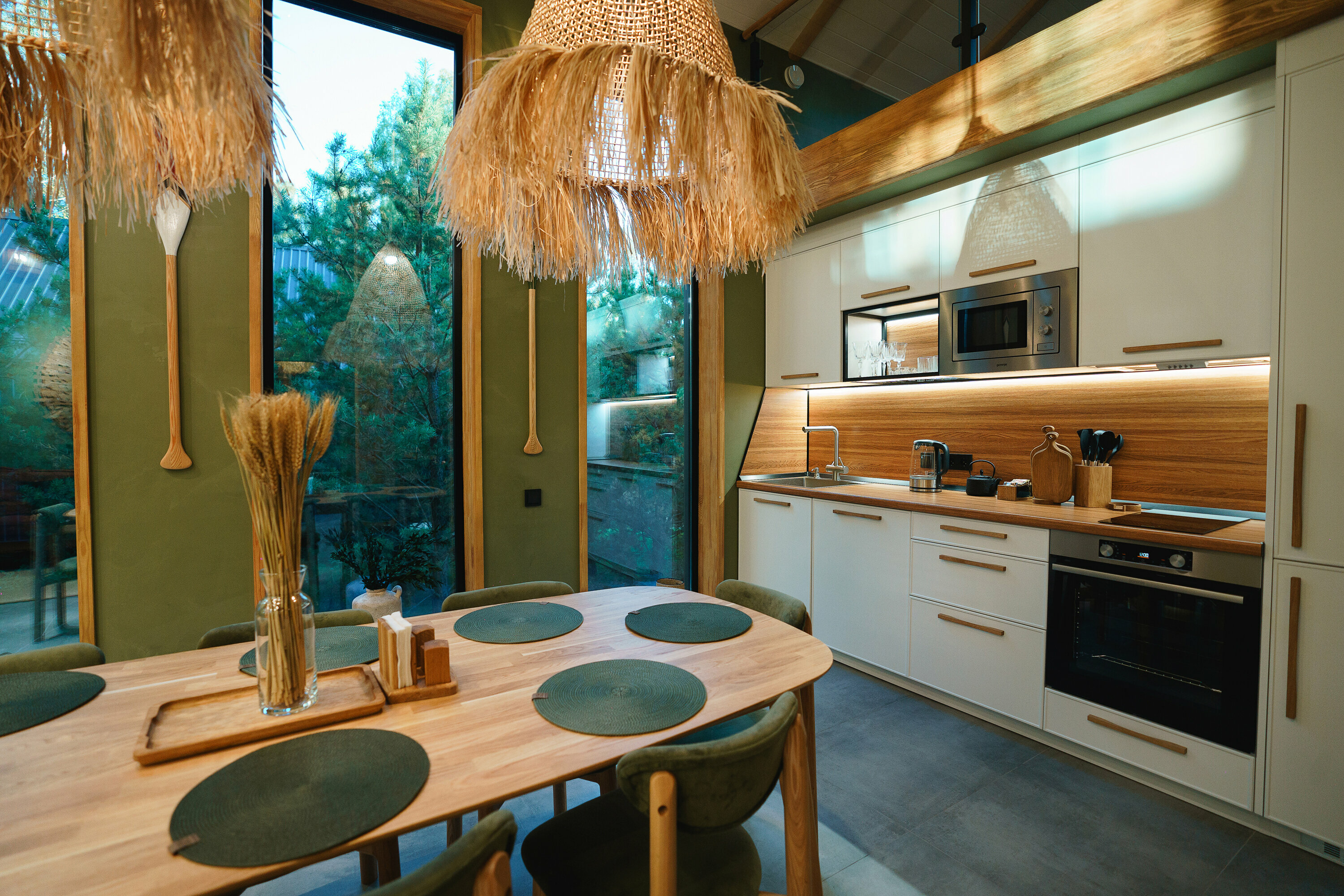 Коттедж с видом на лес