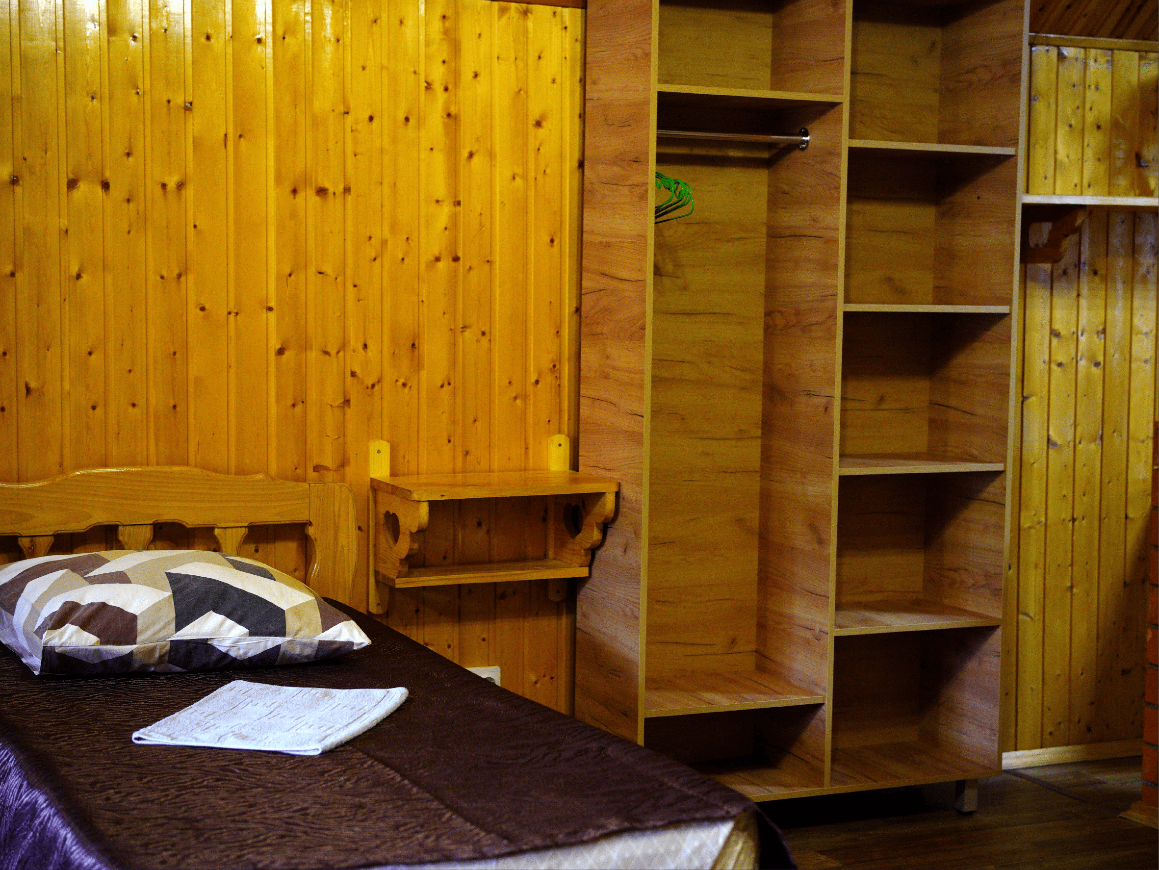 Шестиместный номер с раздельными кроватями