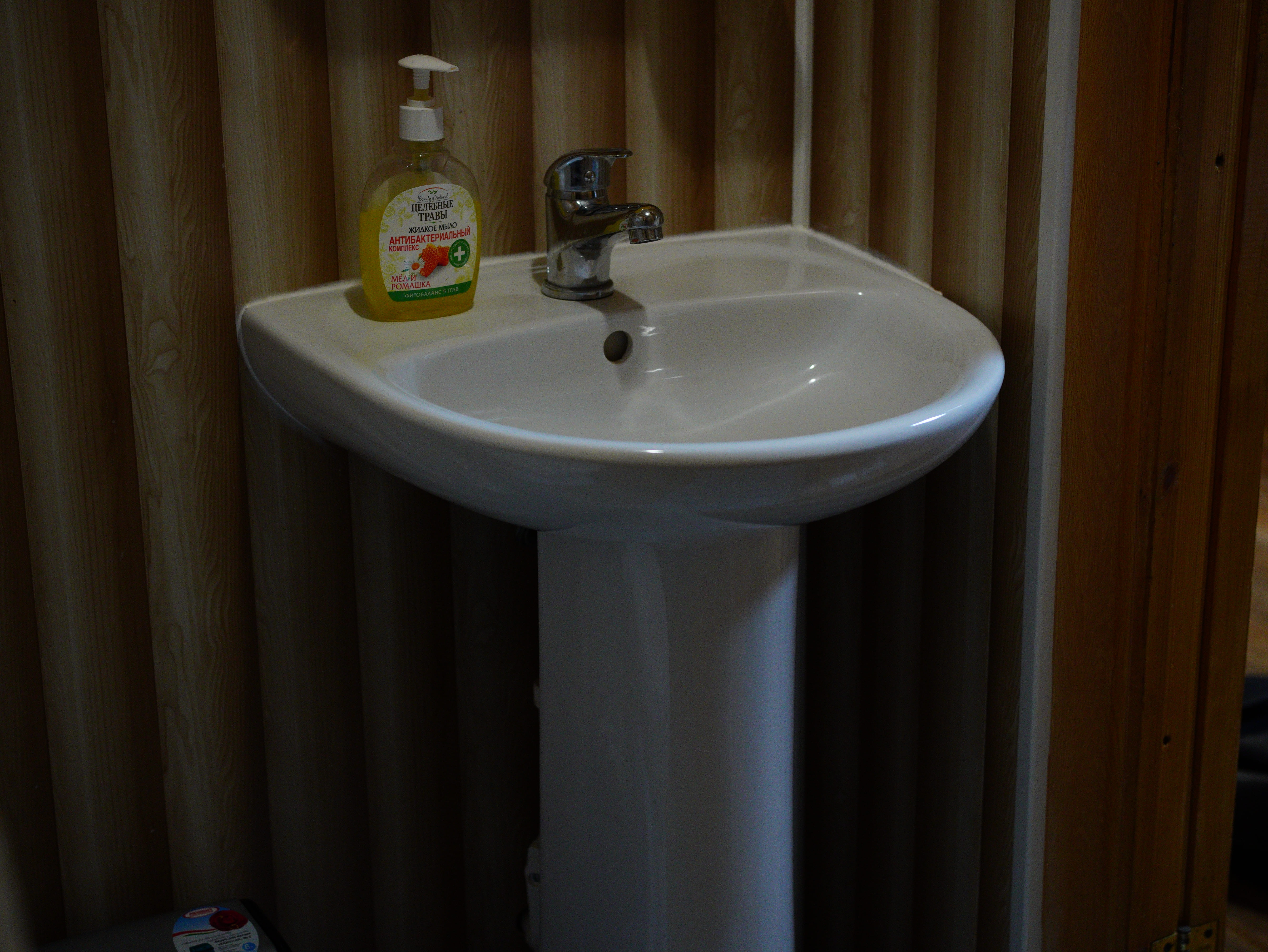 Шестиместный номер с раздельными кроватями