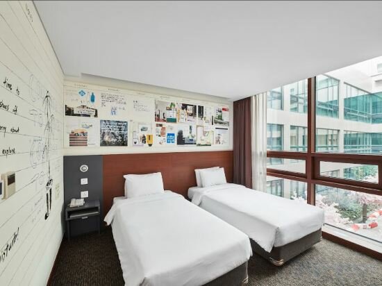 DIVE IN ON YOUR MIND ART STAY SEOUL