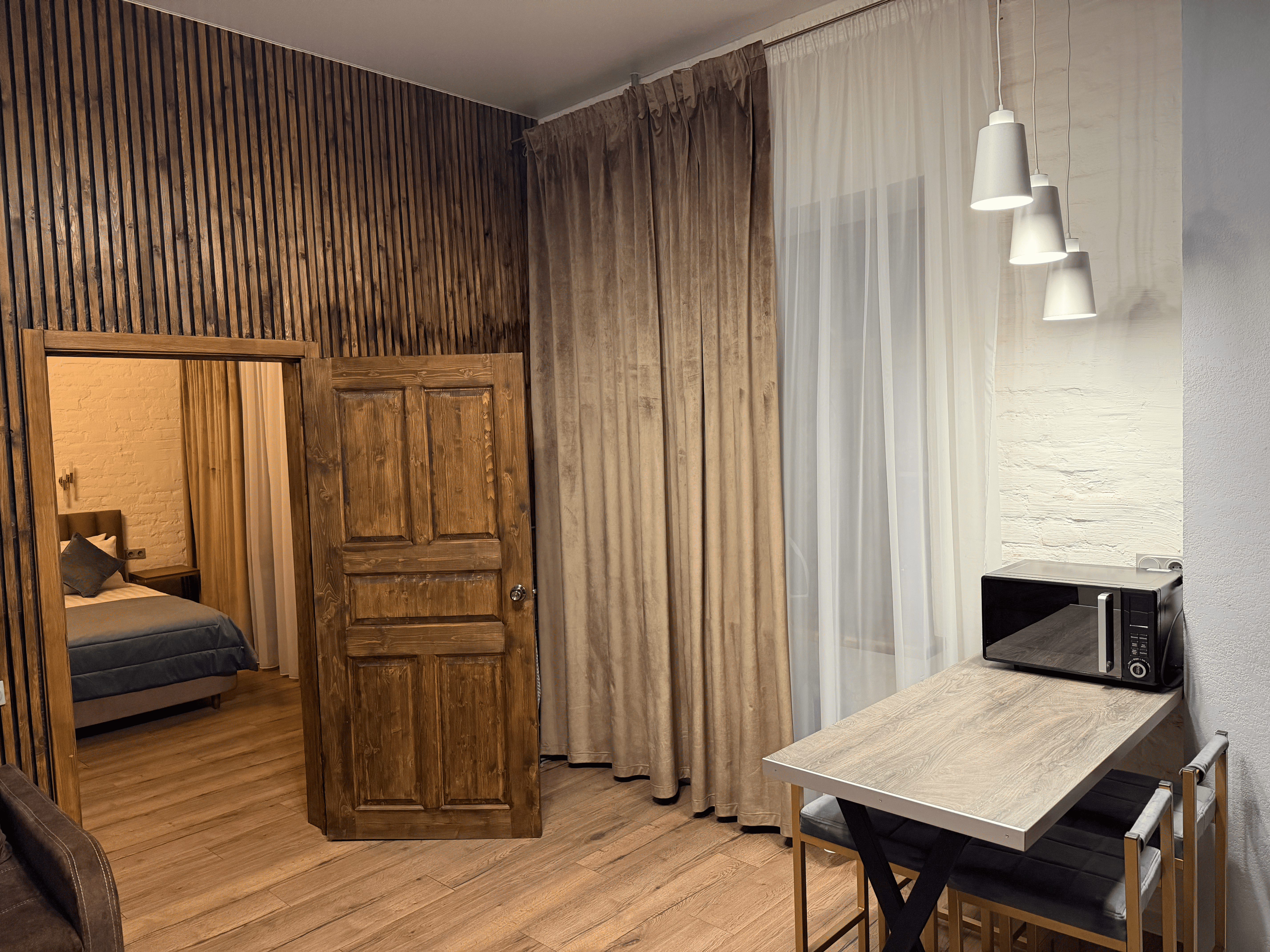 Двухкомнатные апартаменты с видом во внутренний дворик, 40 м2