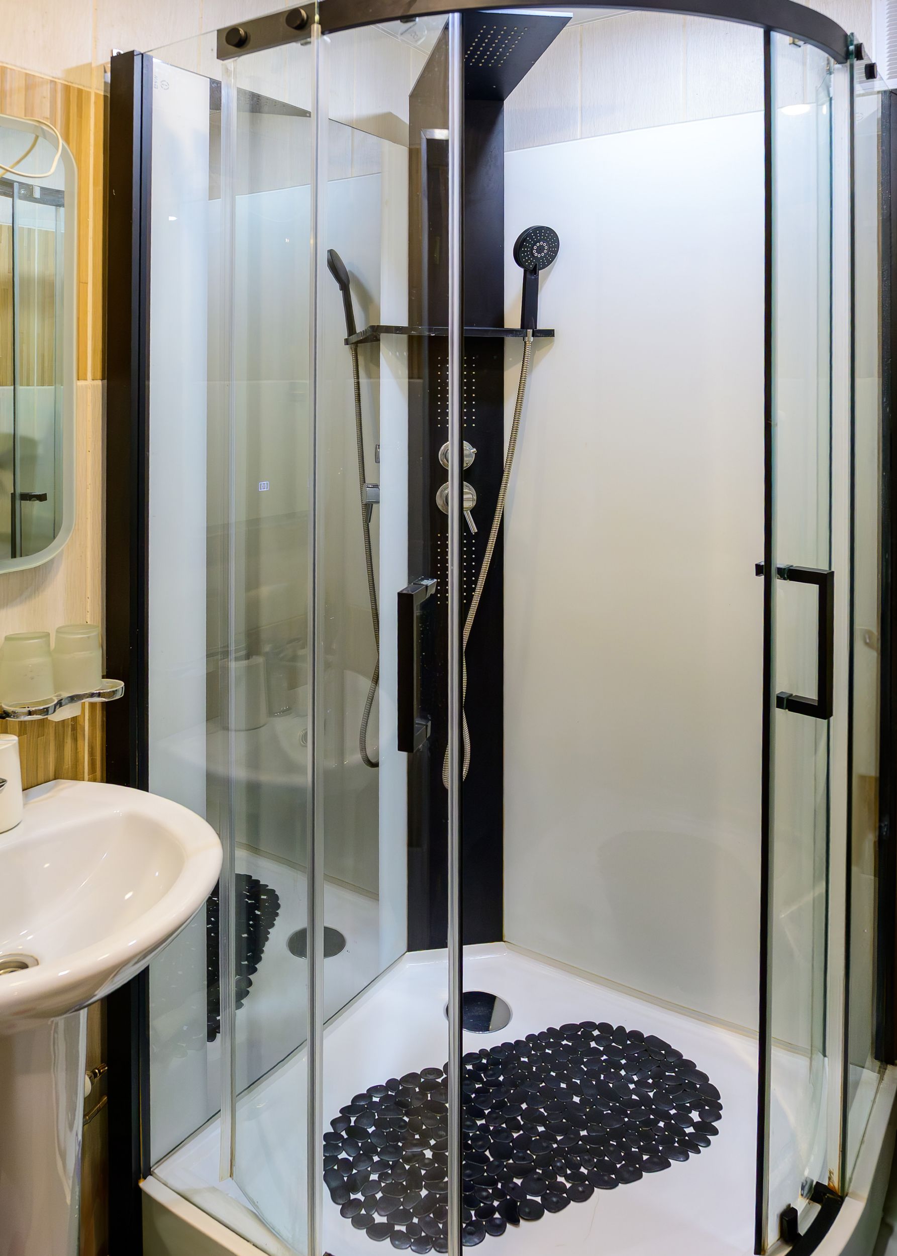 Стандартный номер с 2 односпальными кроватями и диваном