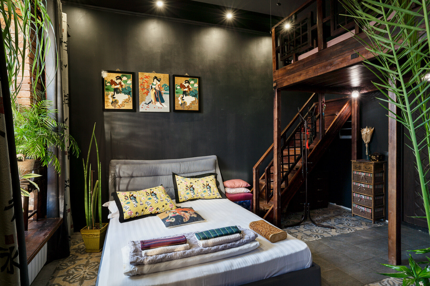 Двухуровневый четырехместный номер