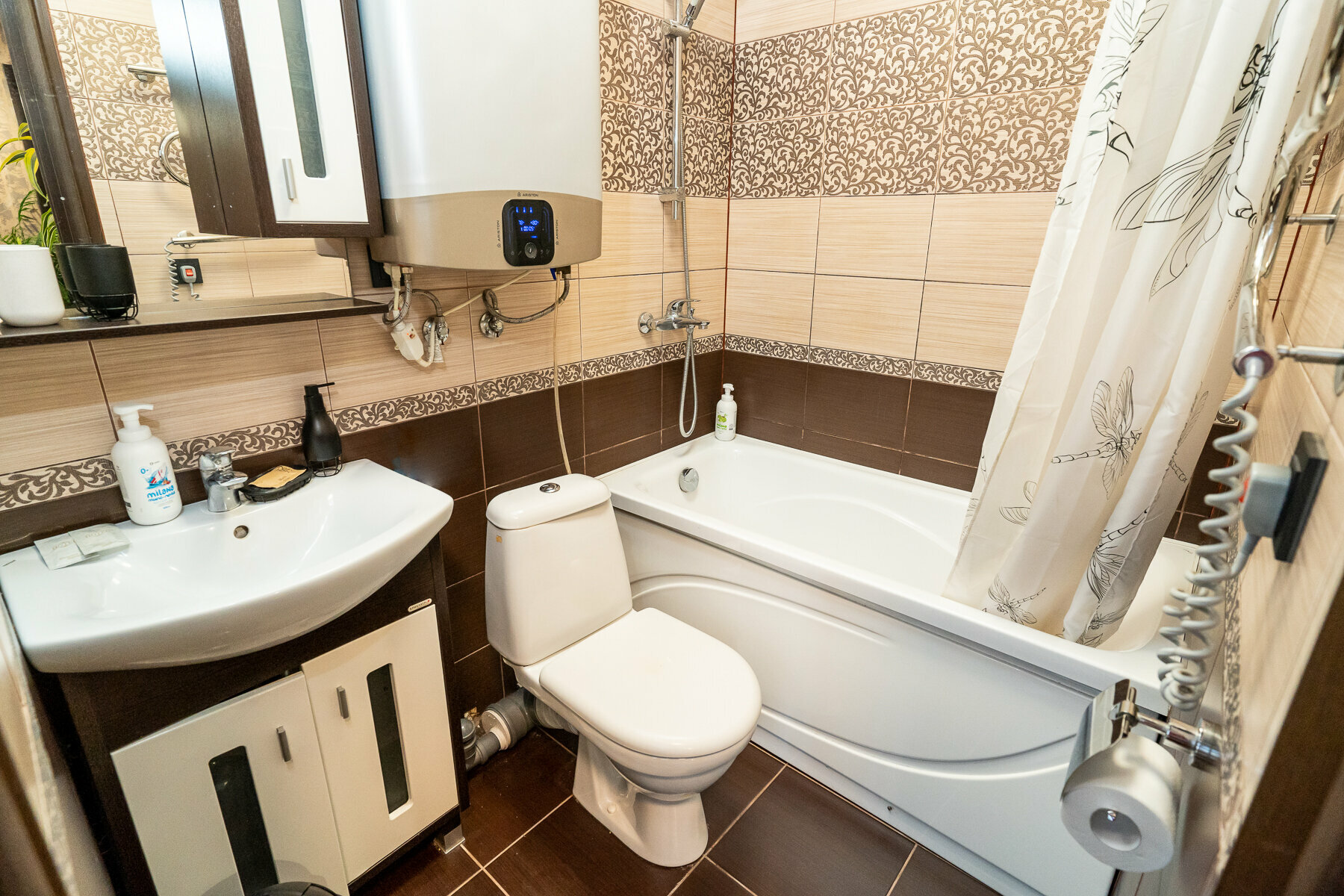 Cемейный номер с собственной ванной комнатой