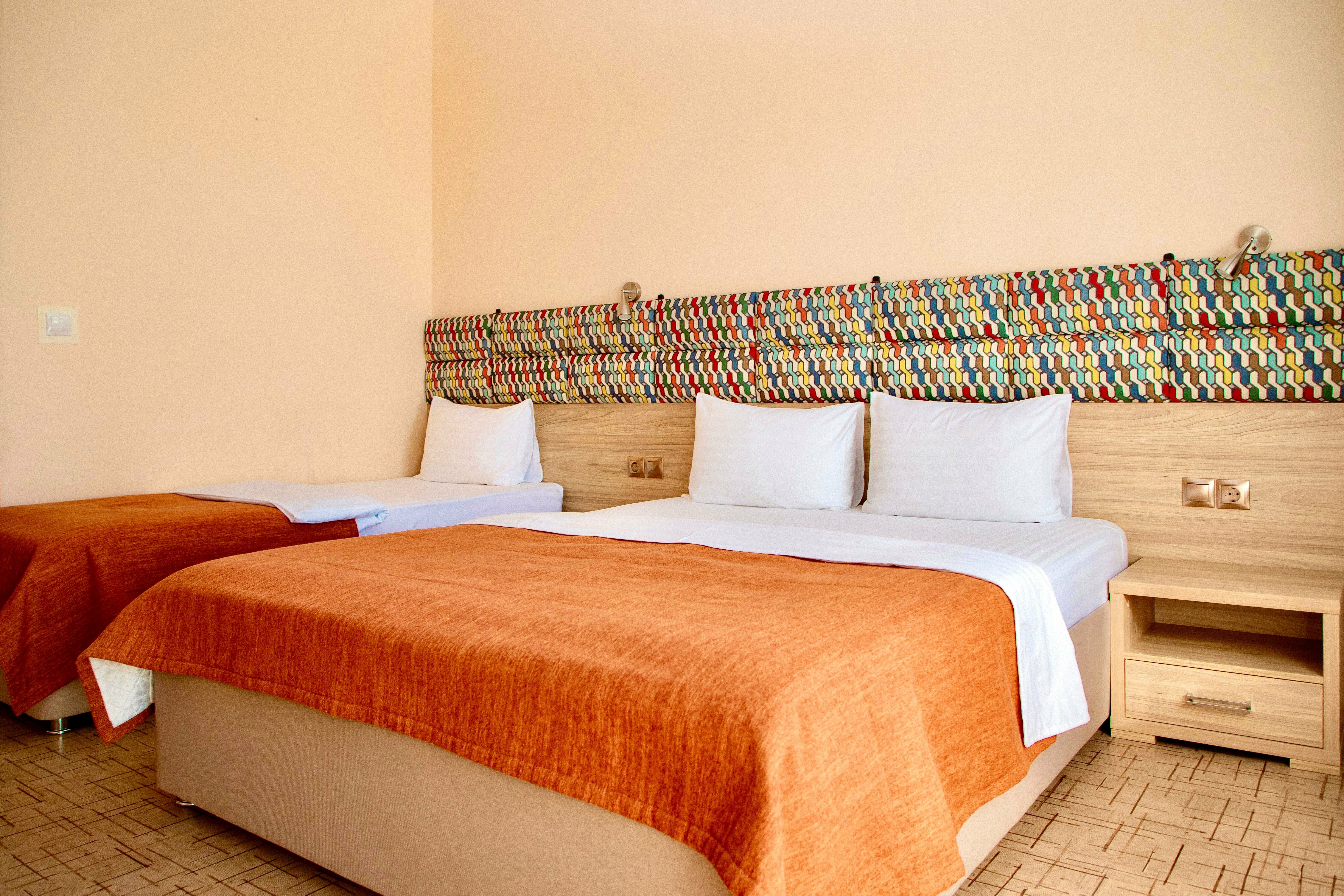 Супериор трехместный с просторным балконом