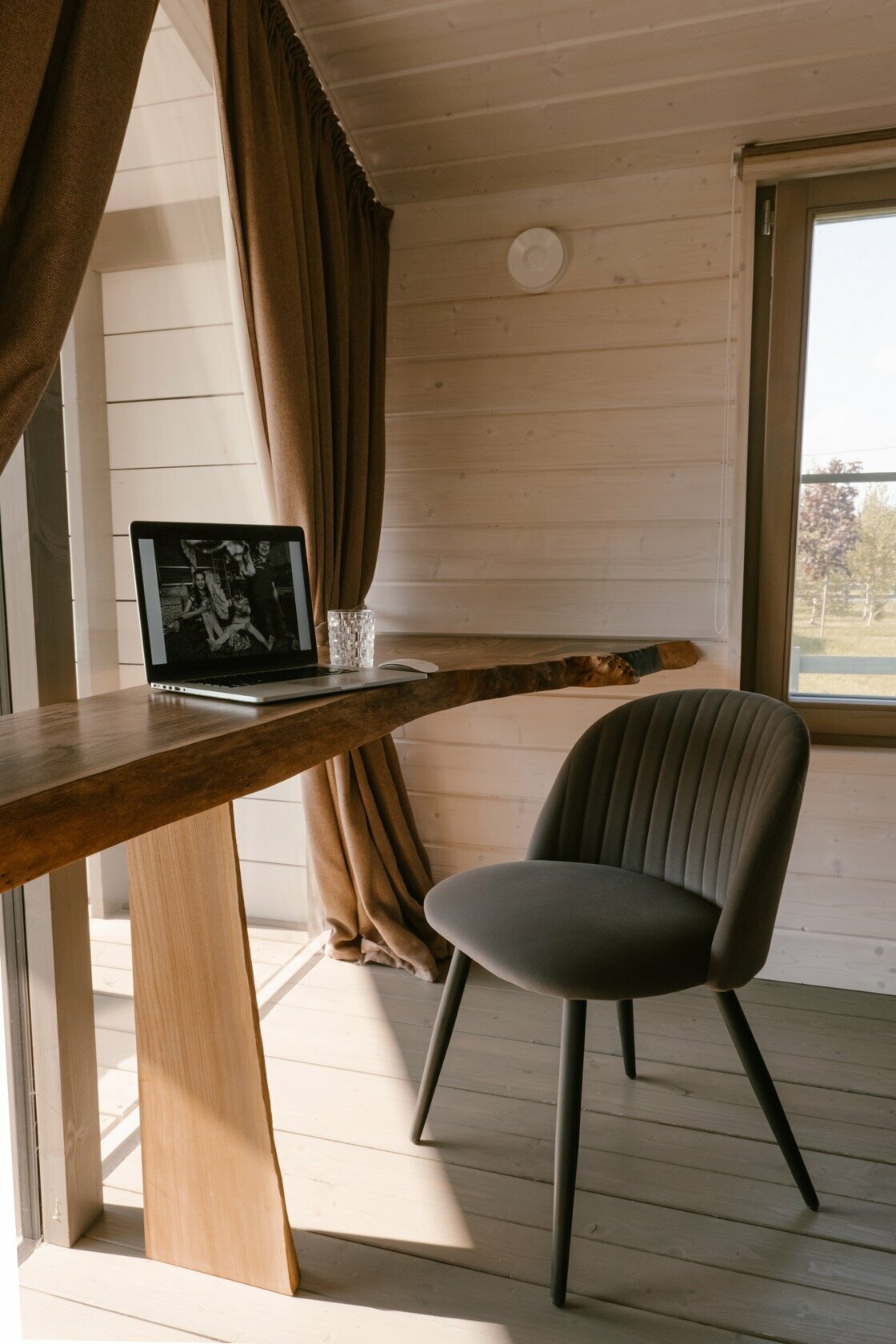 Коттедж с видом на лес