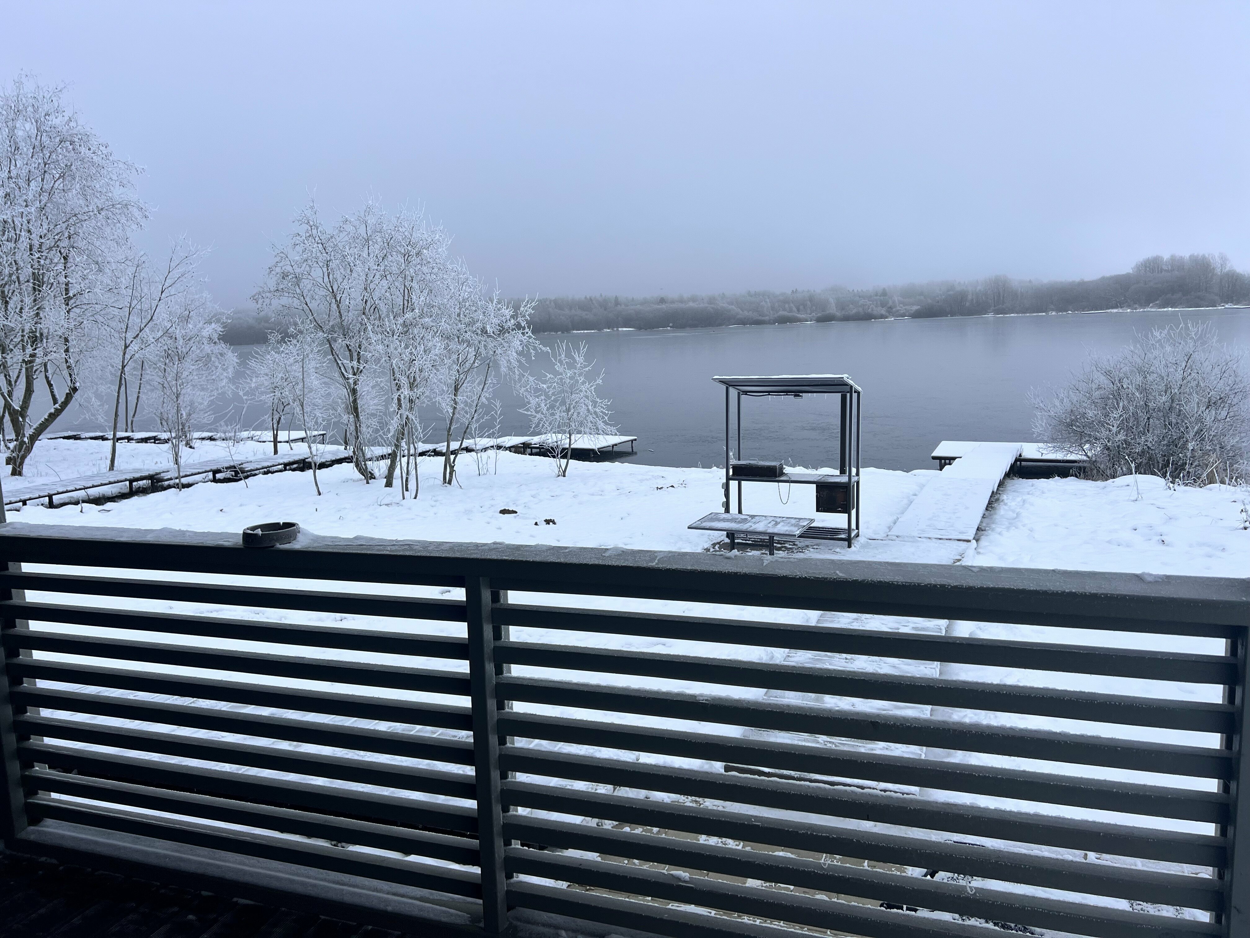 Коттедж с видом на озеро