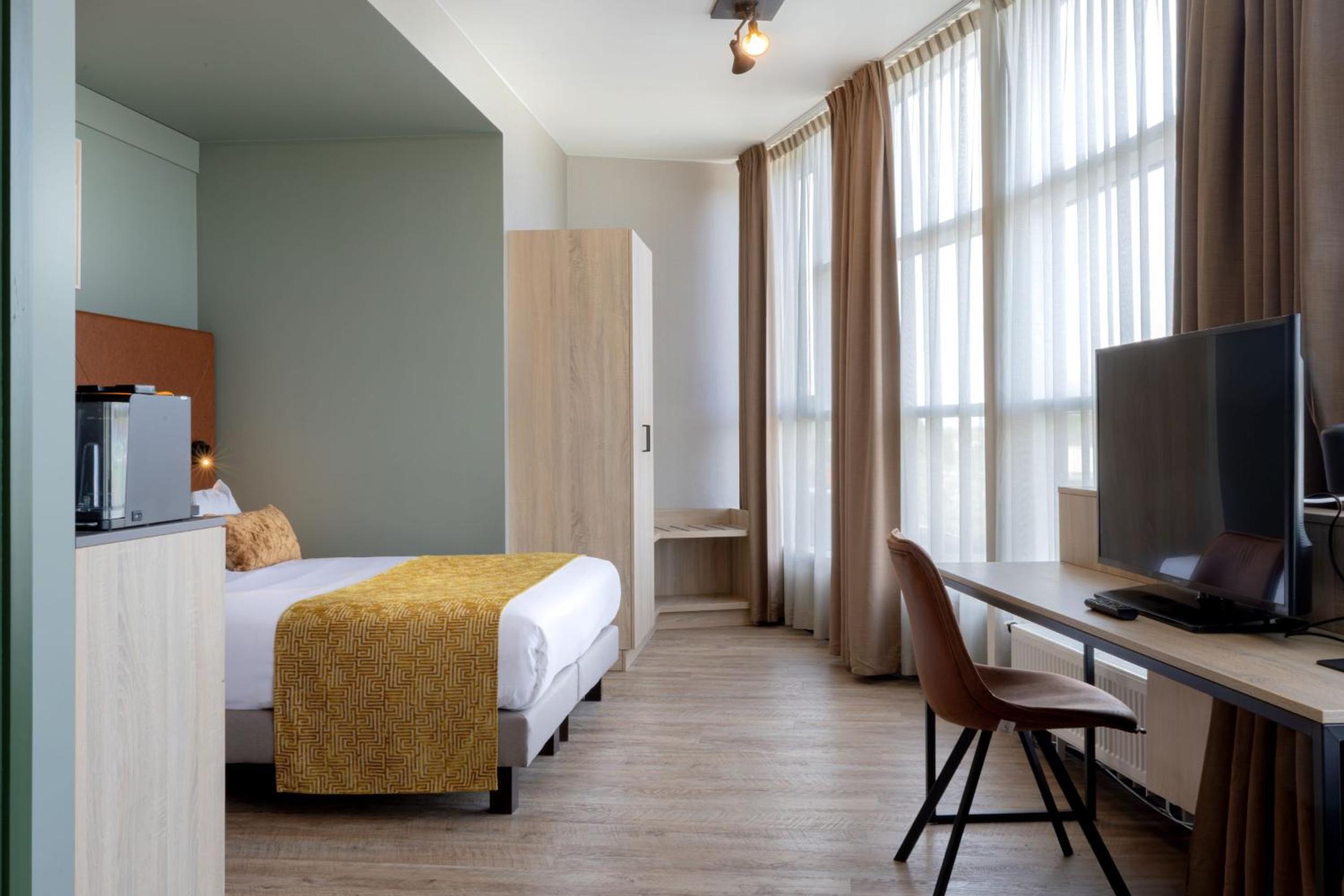 Deluxe Junior Suite