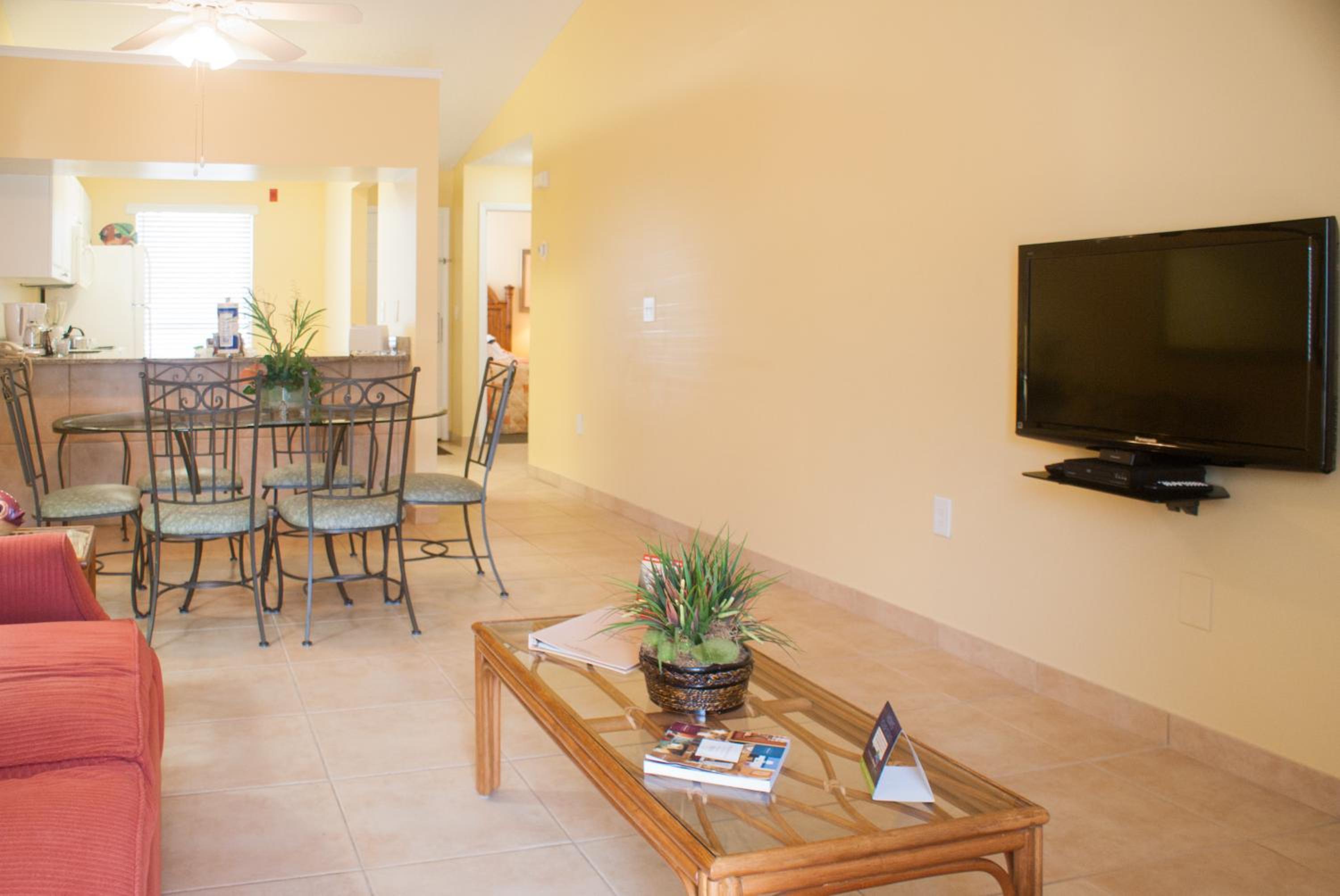 Deluxe Two-Bedroom Apartment