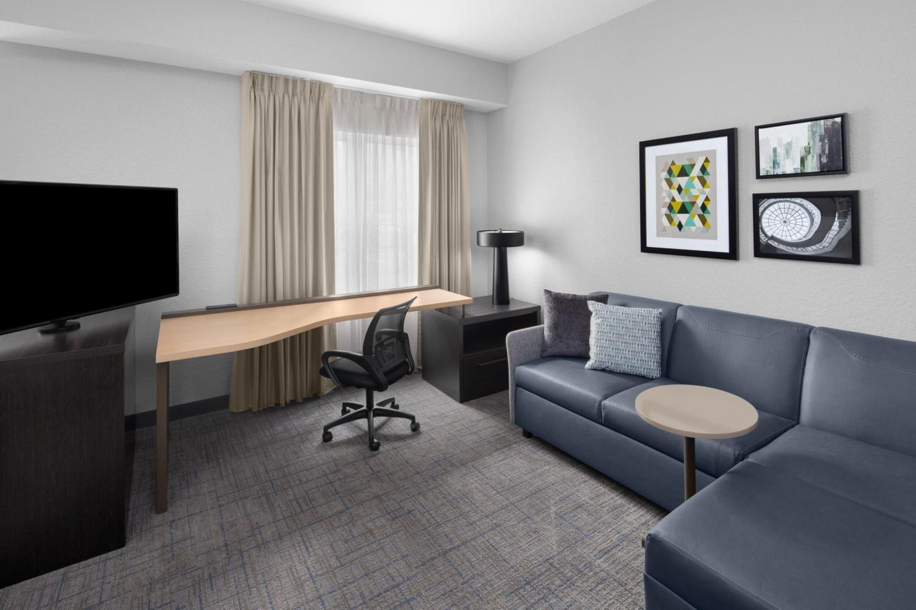 King Studio with Sofa Bed