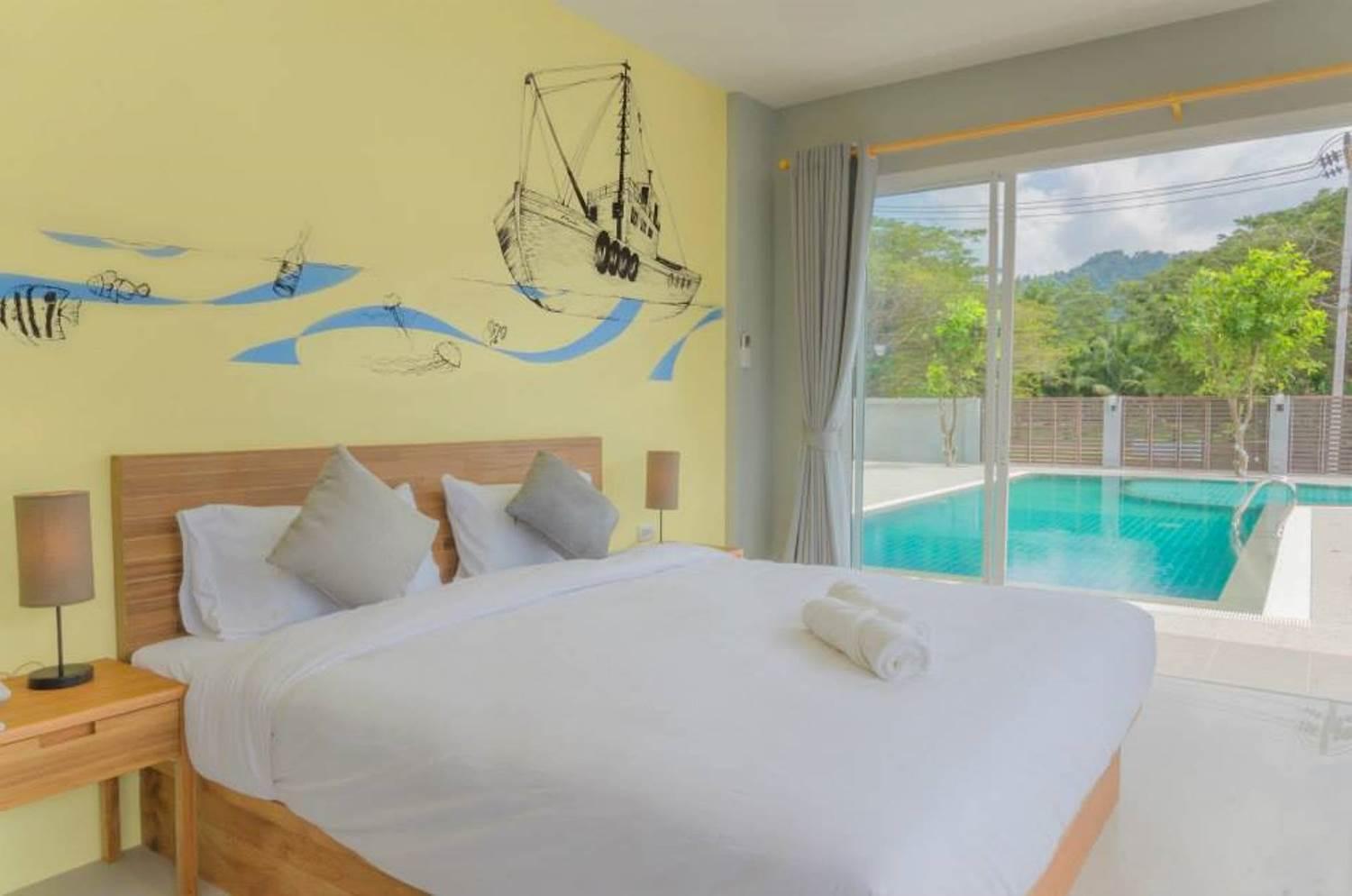 Deluxe Double Room with Pool View