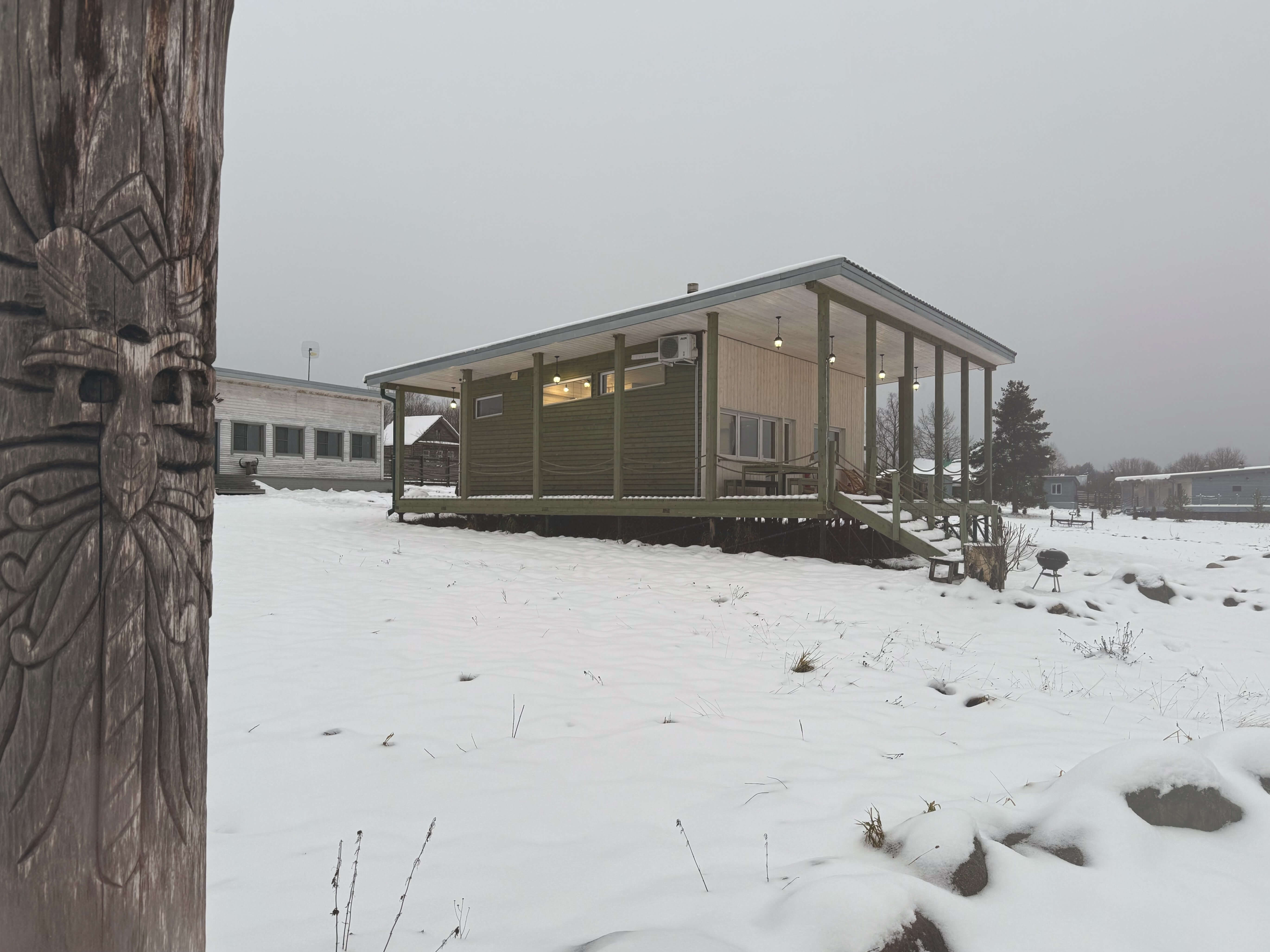 Двухкомнатный дом GREEN с видом на озеро и лес