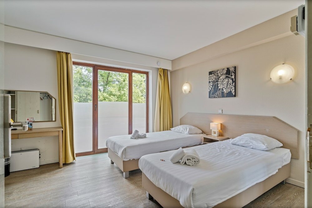 Comfort Twin Room