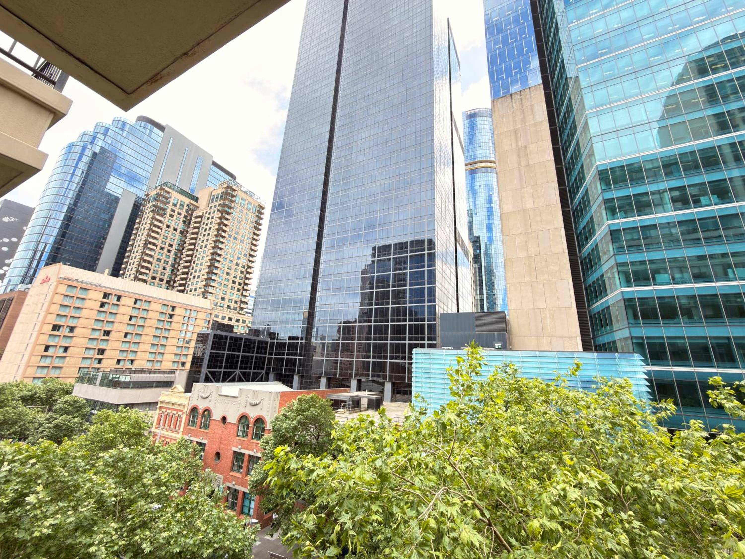 Superior Premier King Apartment - Non-Smoking