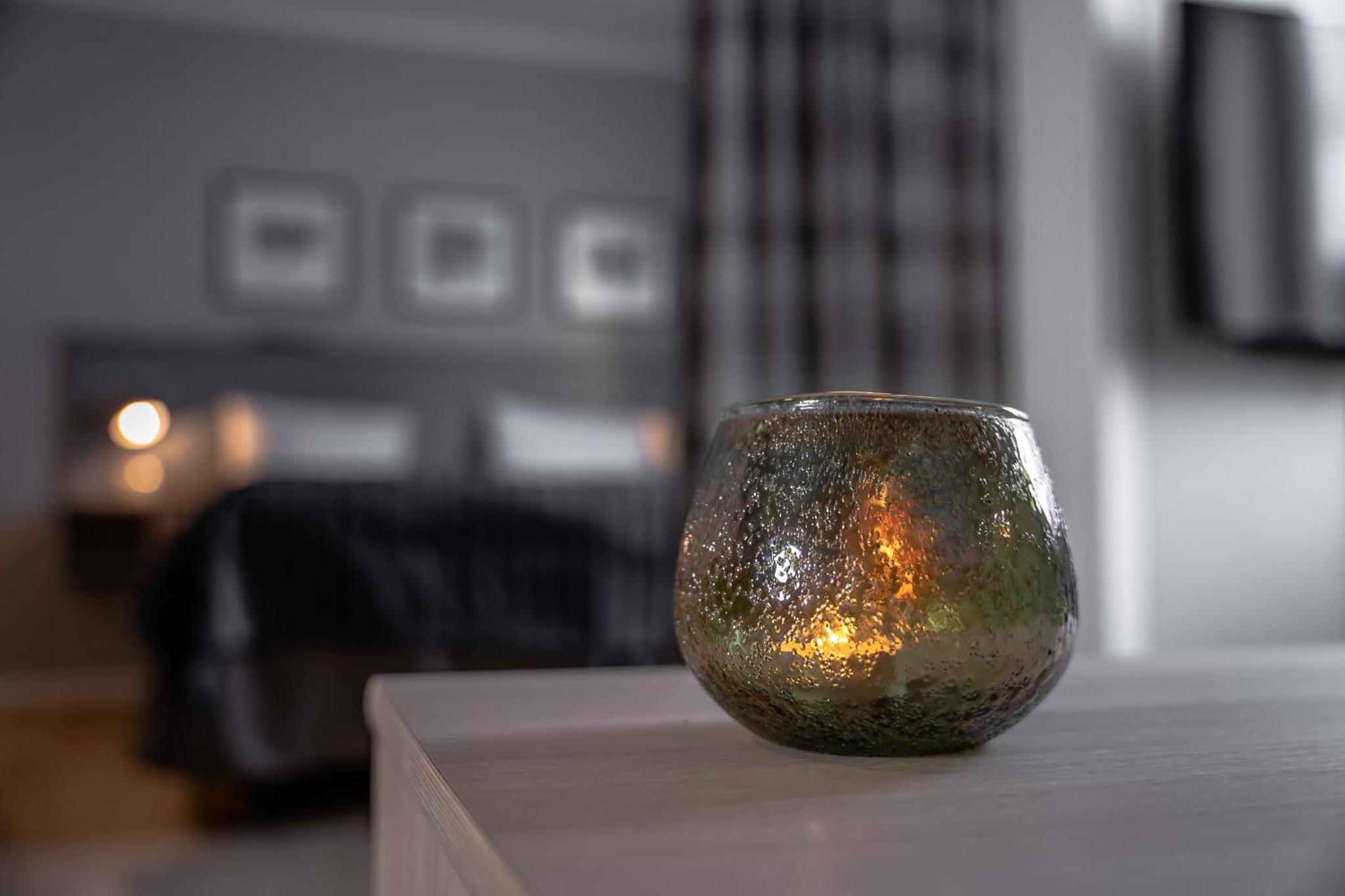 Family Room (2 Adults + 2 Children)