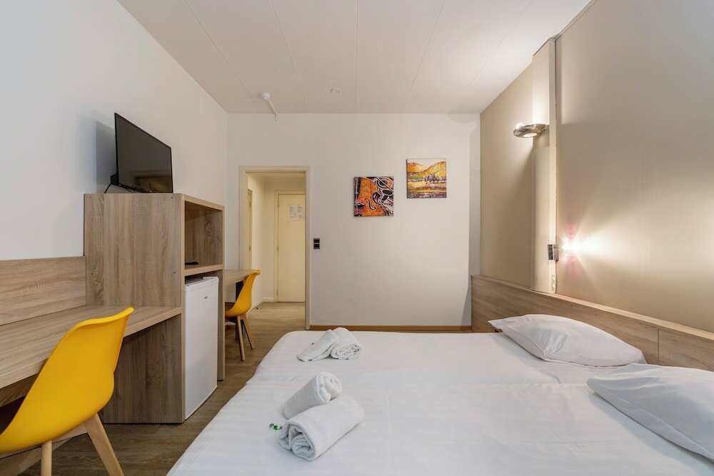 Basic Twin Room