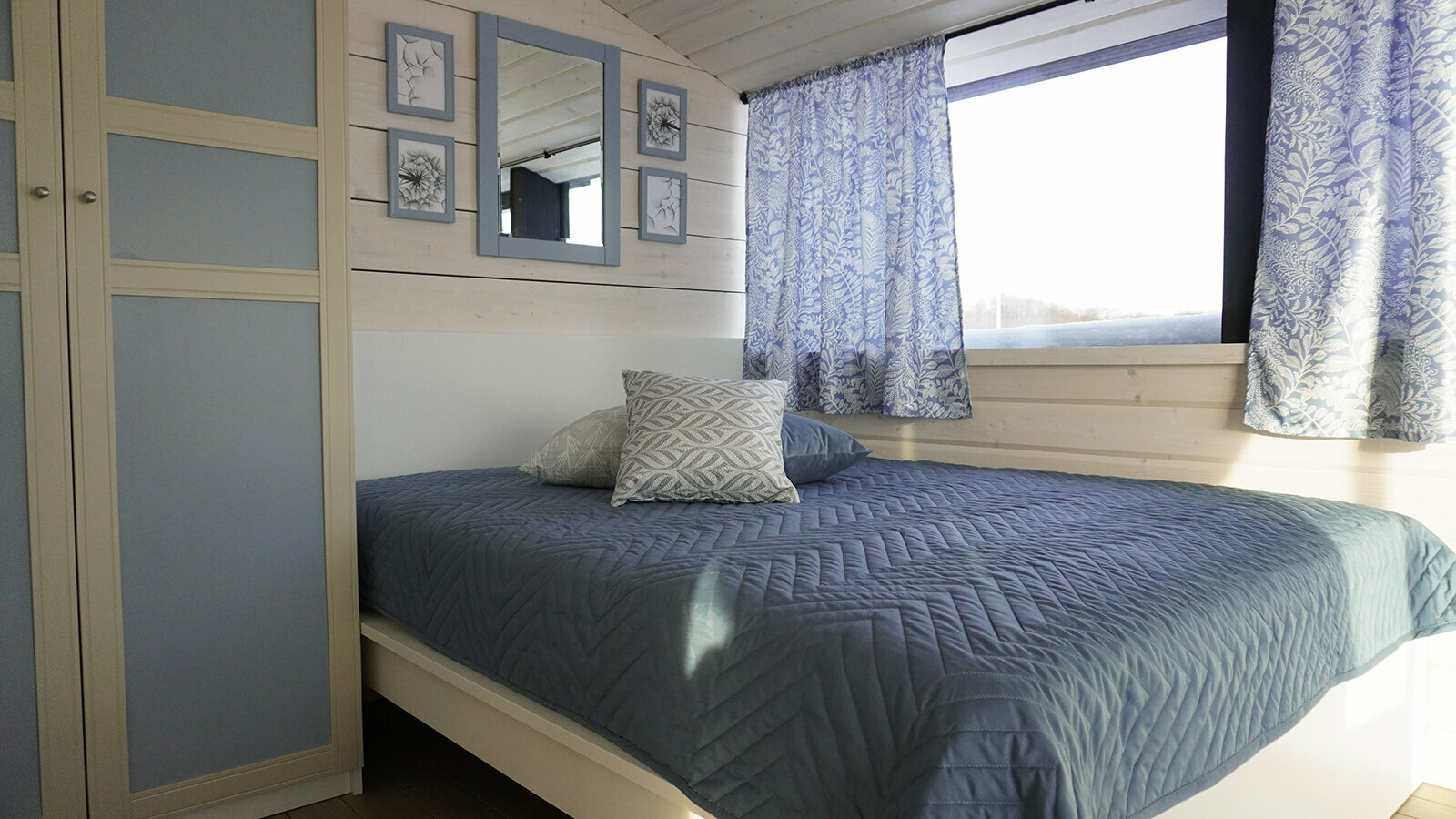 Коттедж с видом на лес