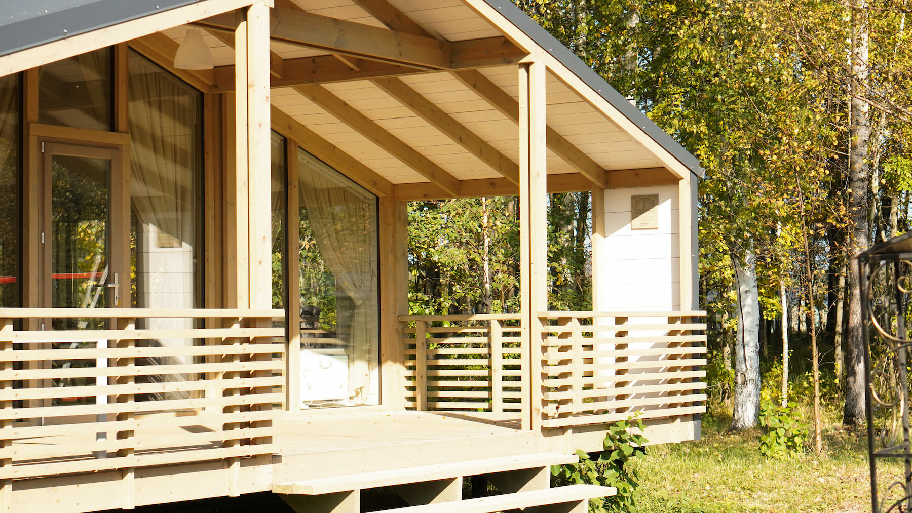 Коттедж с видом на лес