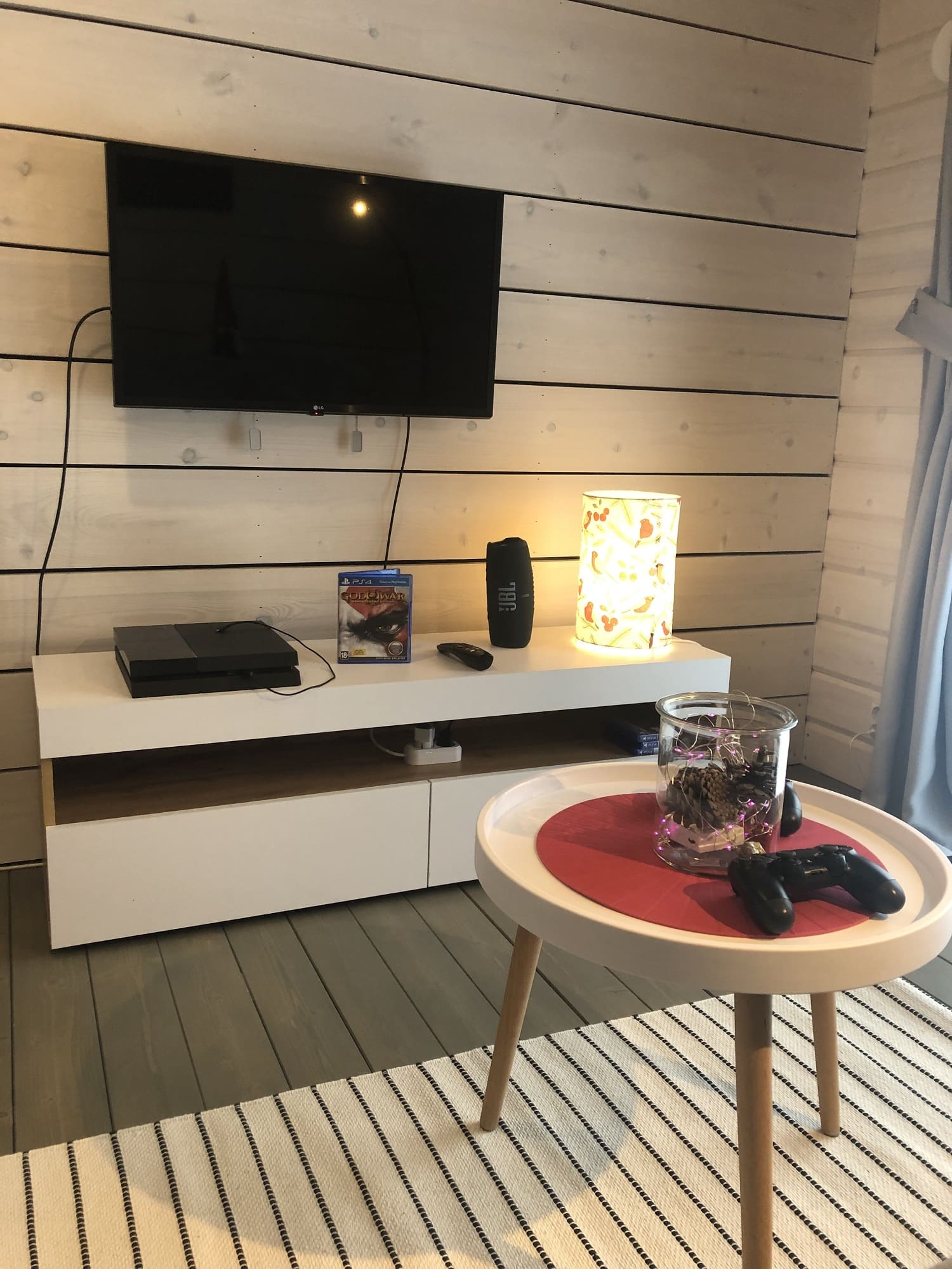 Коттедж с видом на лес