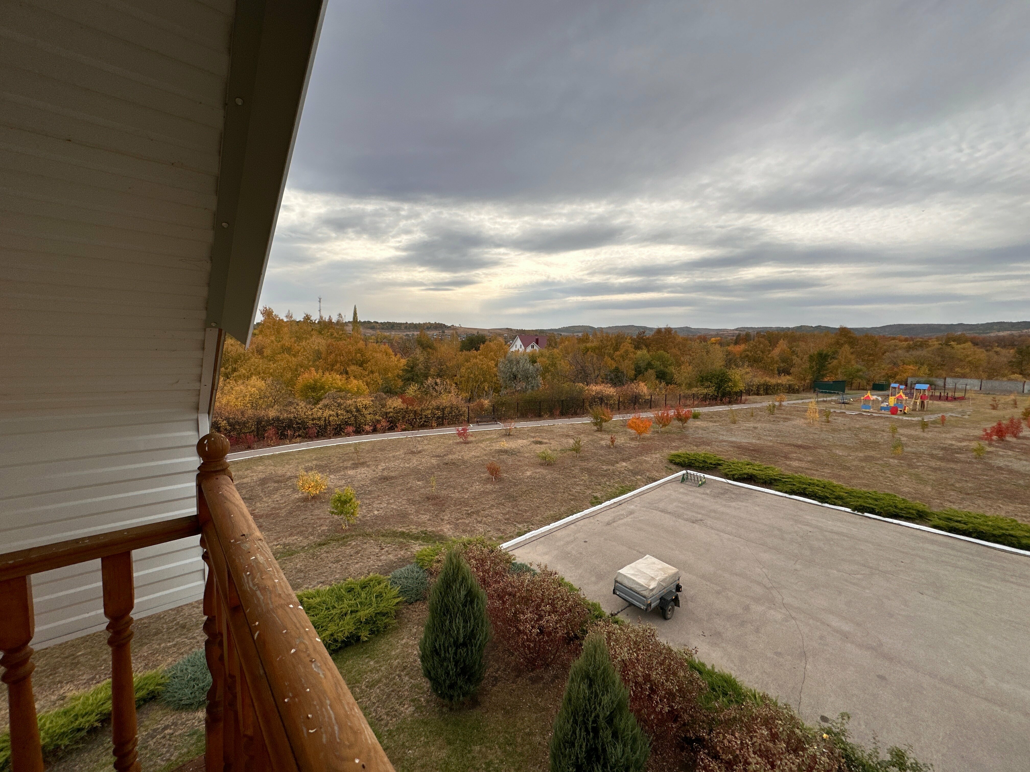 Джуниор сюит с  двумя отдельными кроватями и балконом