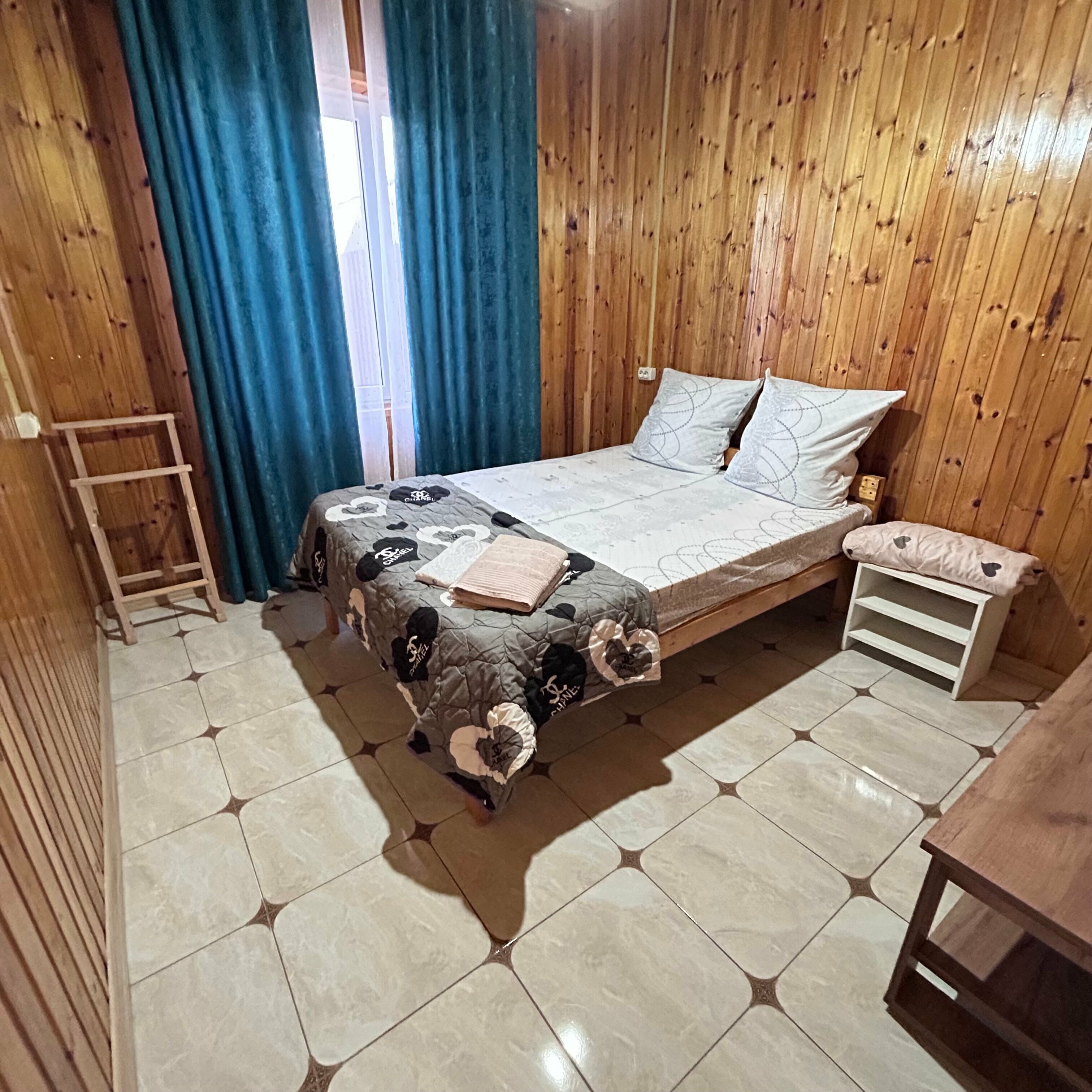 Большой двухместный номер с 1 кроватью