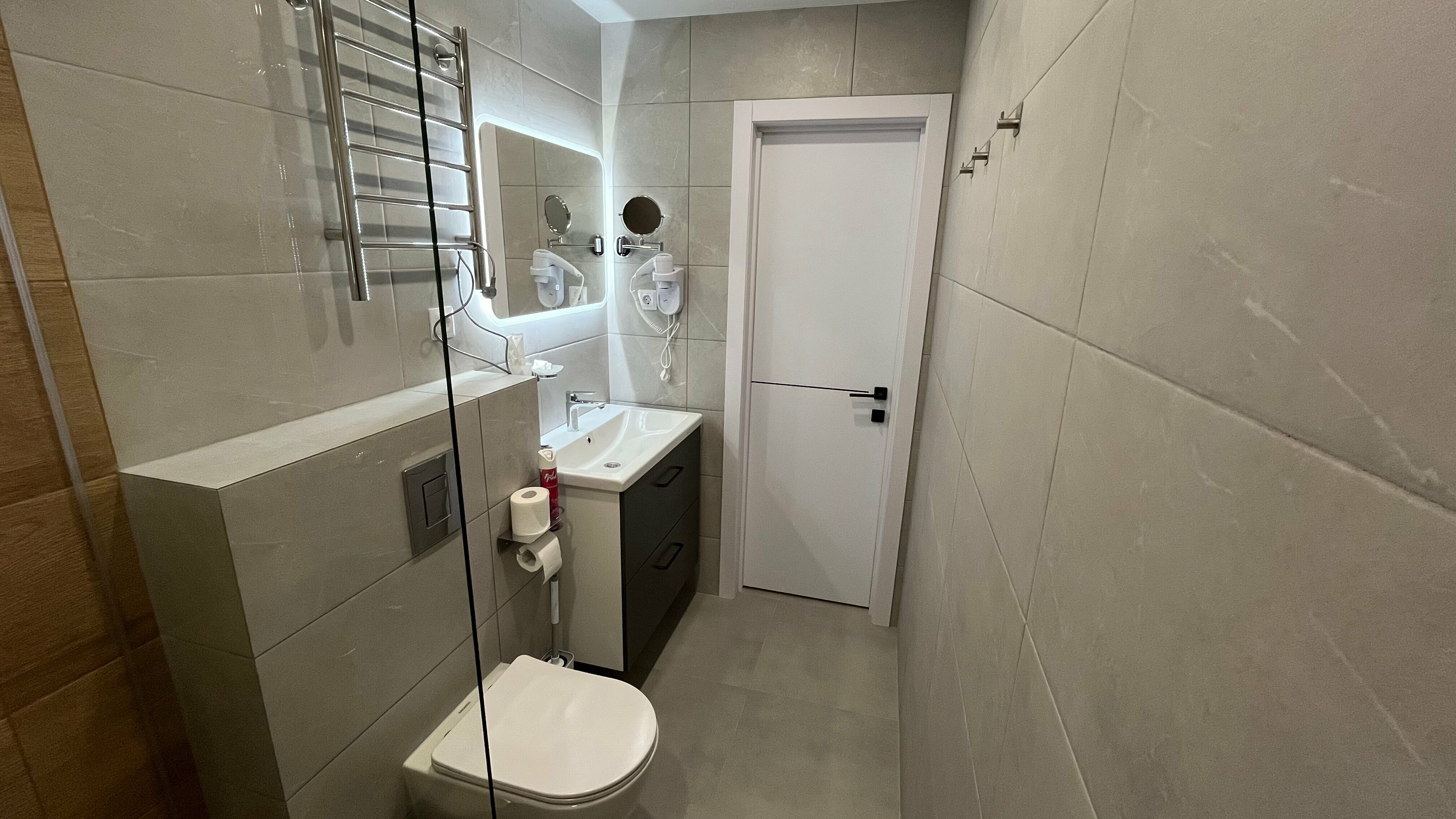 Джуниор Сюит "Улучшенный с балконом"