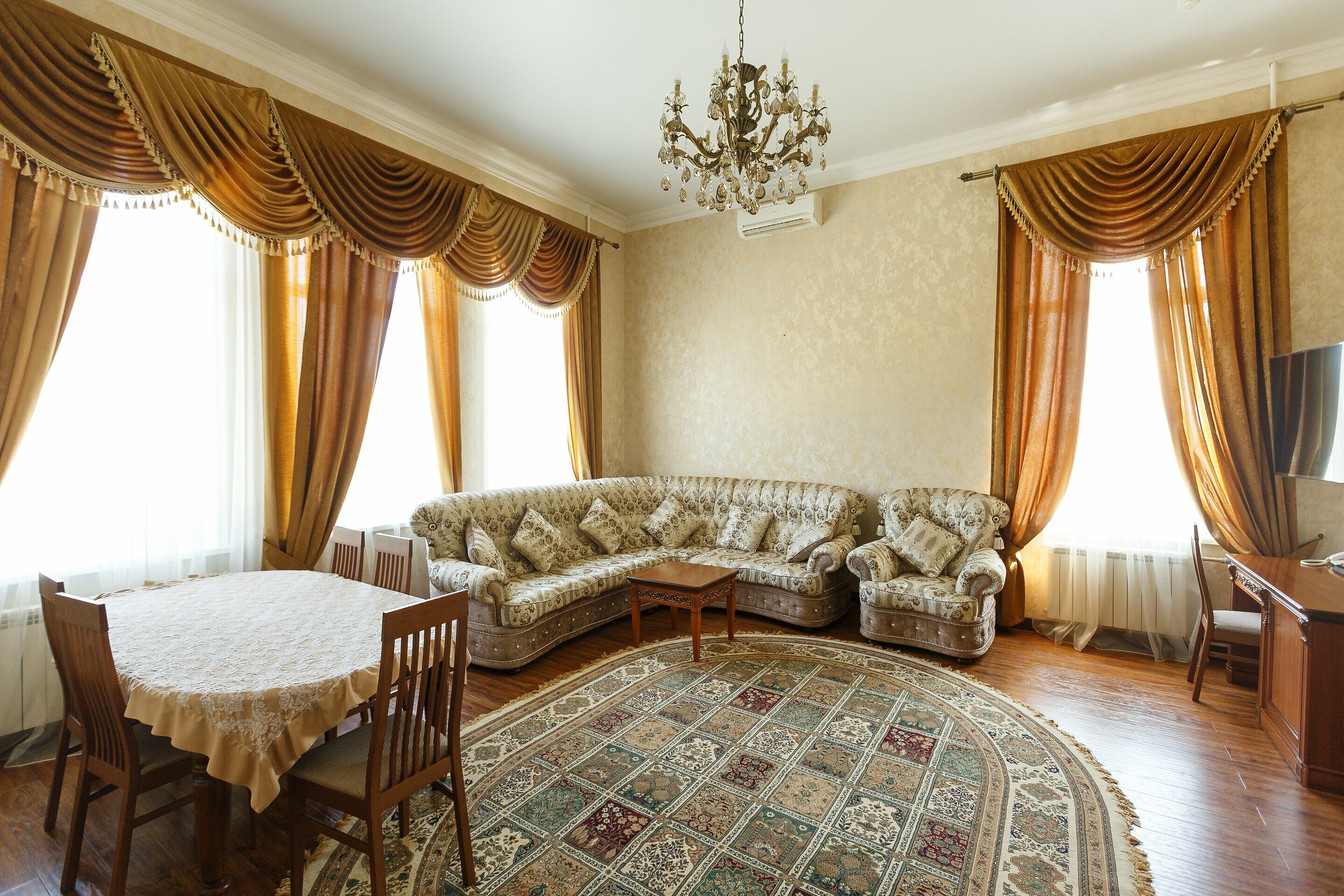 Улучшенный люкс