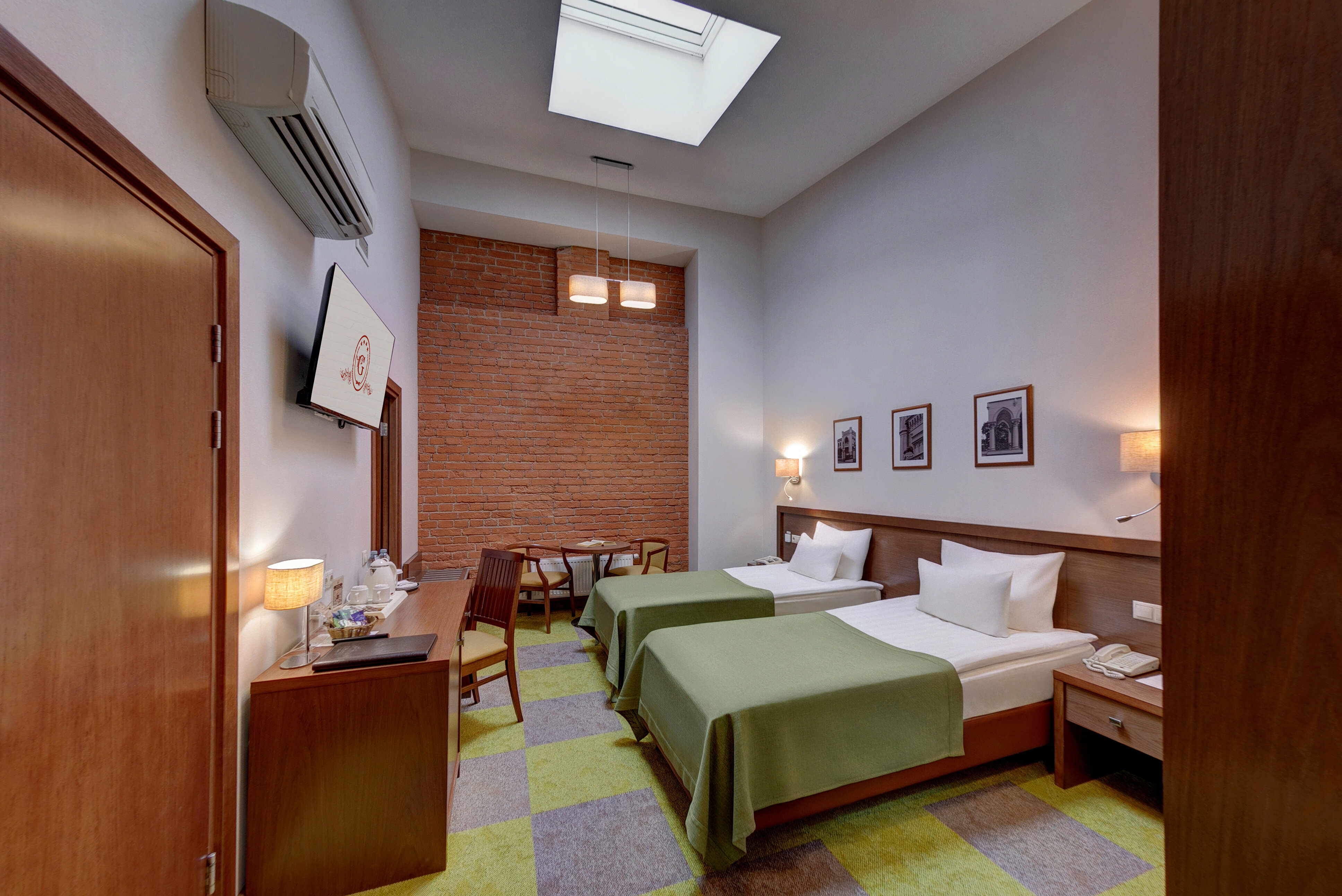 Стандартный номер с двумя раздельными кроватями