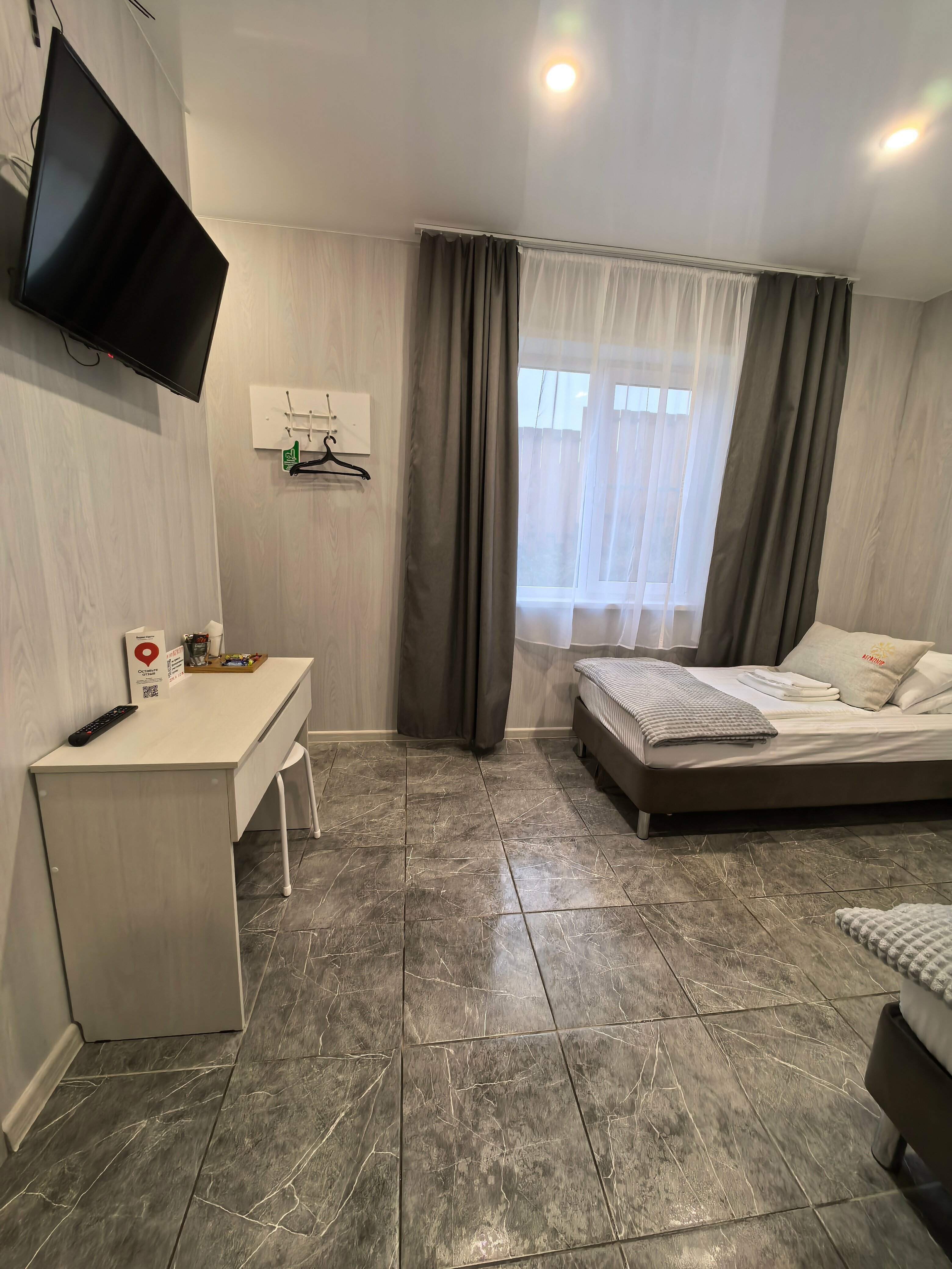 Двухместный номер с 2 отдельными кроватями и душем