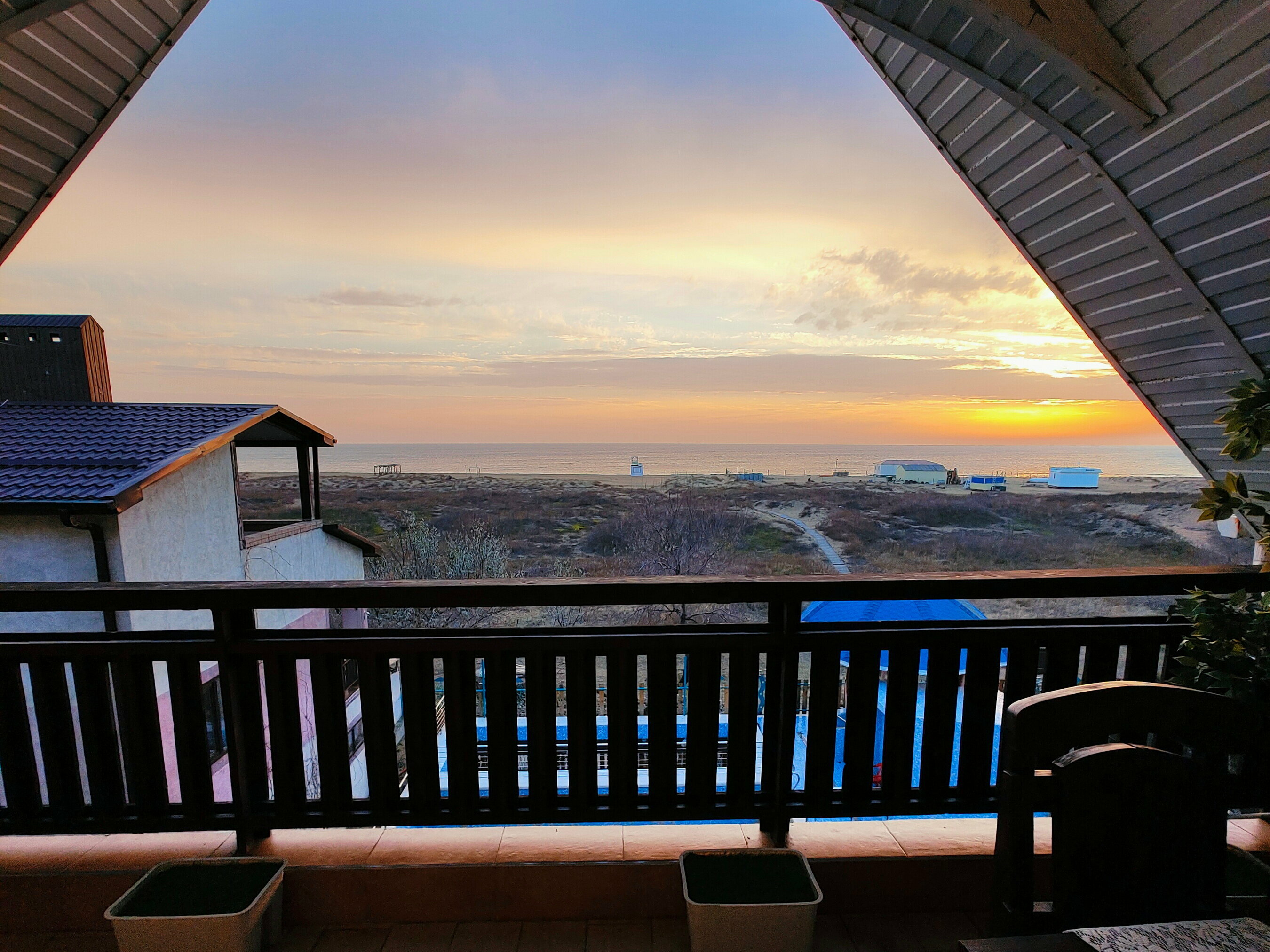 2х комнатные 7ми местные Апартаменты с мини-кухней, террасой и панорамным видом на море