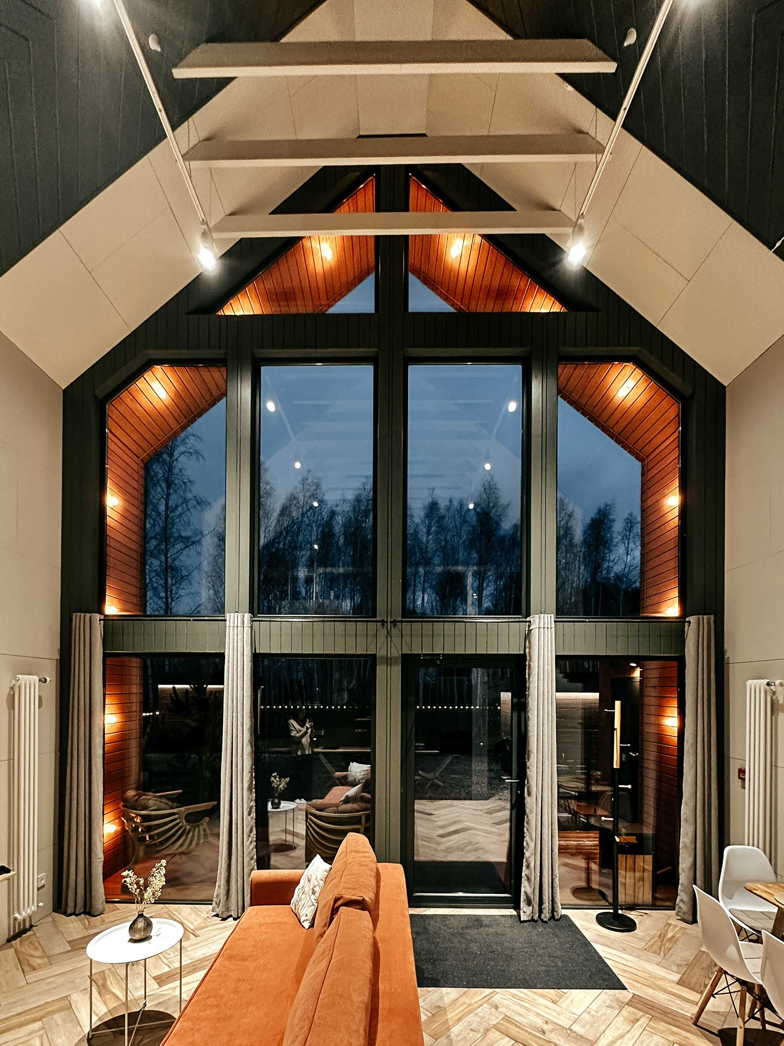 Двухэтажный коттедж "Сканди"