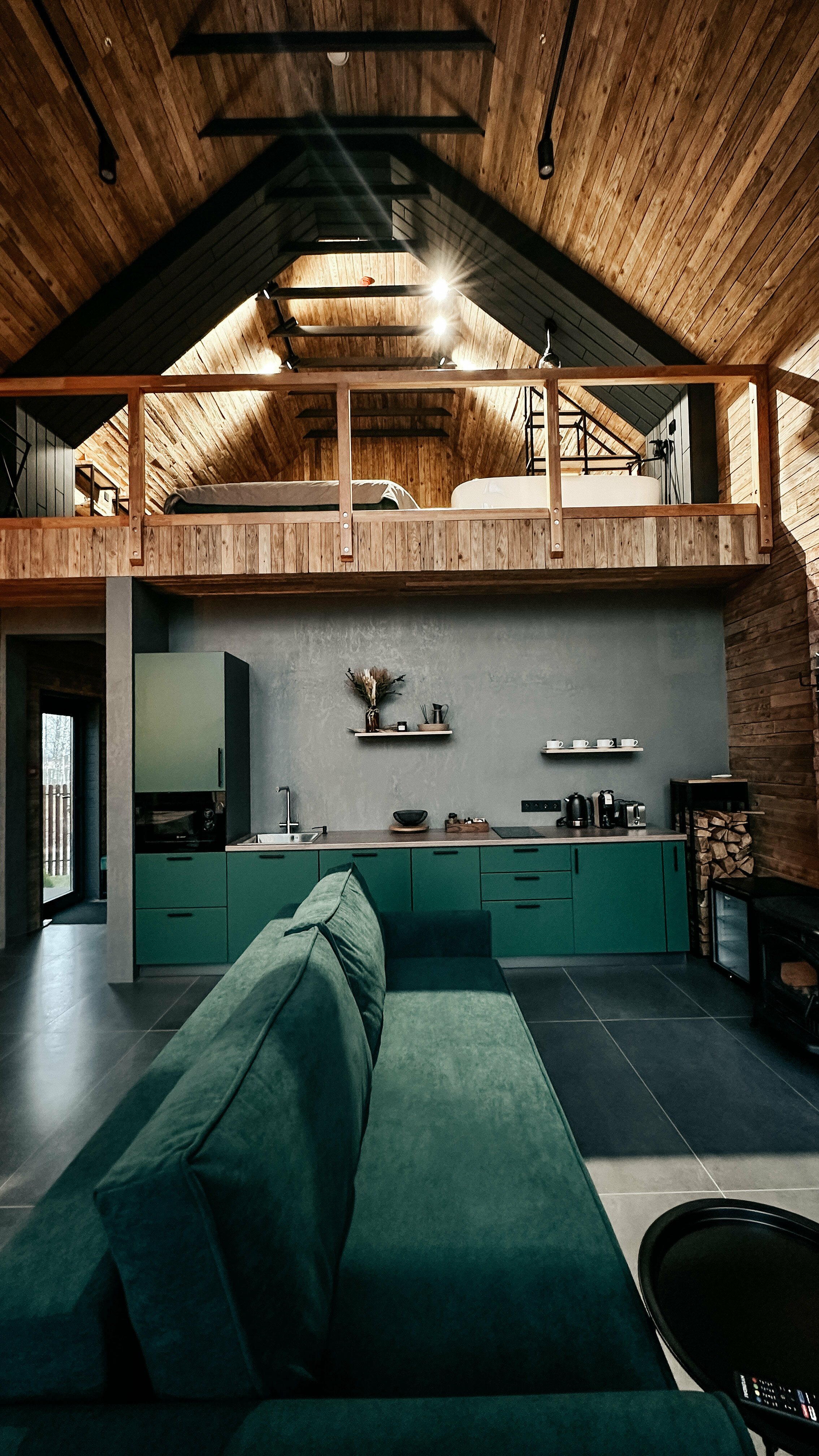 Двухэтажный коттедж "Амбар"