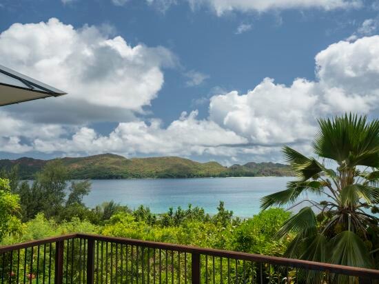 Grand Ocean View Pool Villa