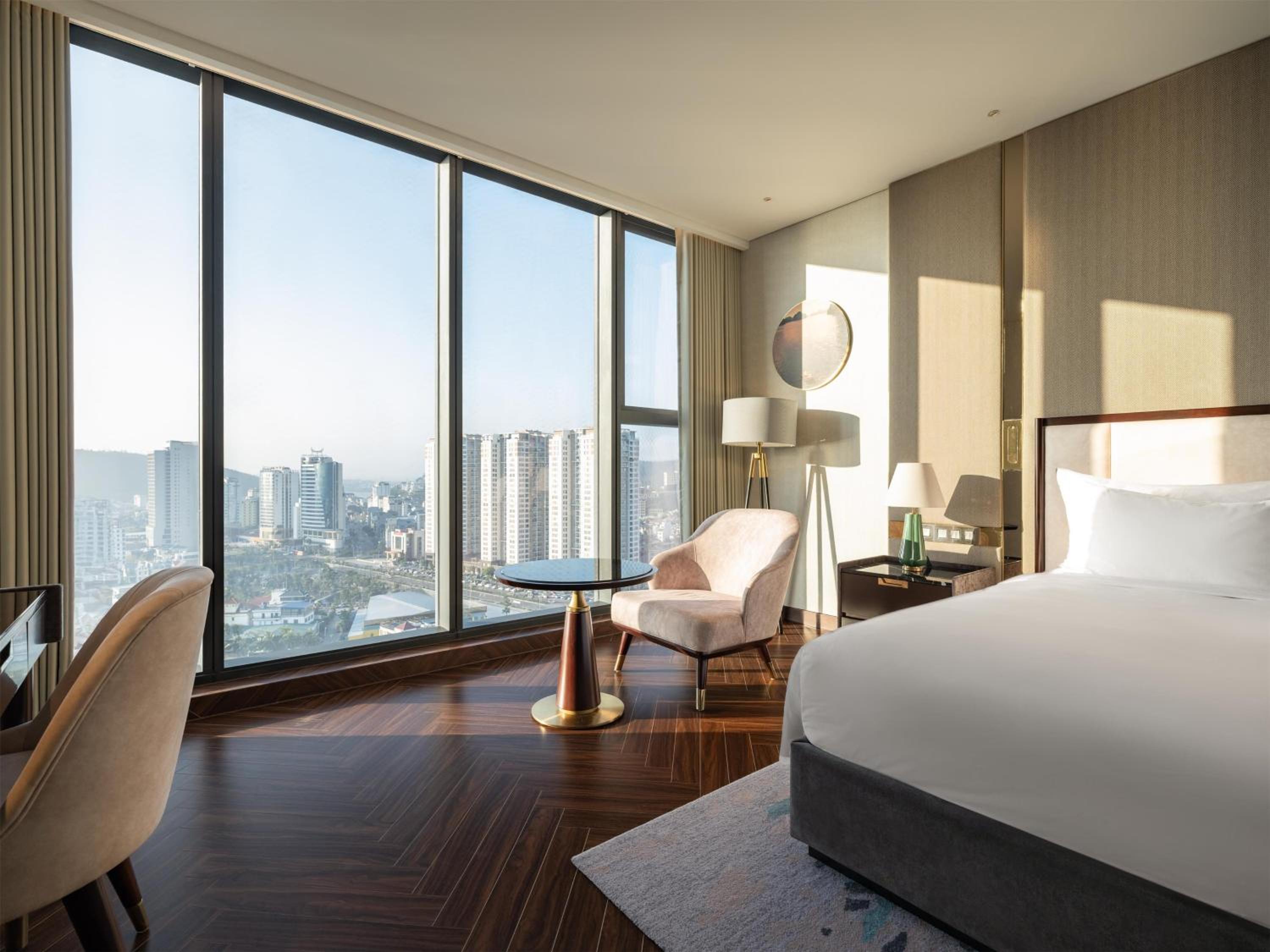 Deluxe Room with Lake View