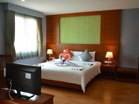 Deluxe Suite King - City View