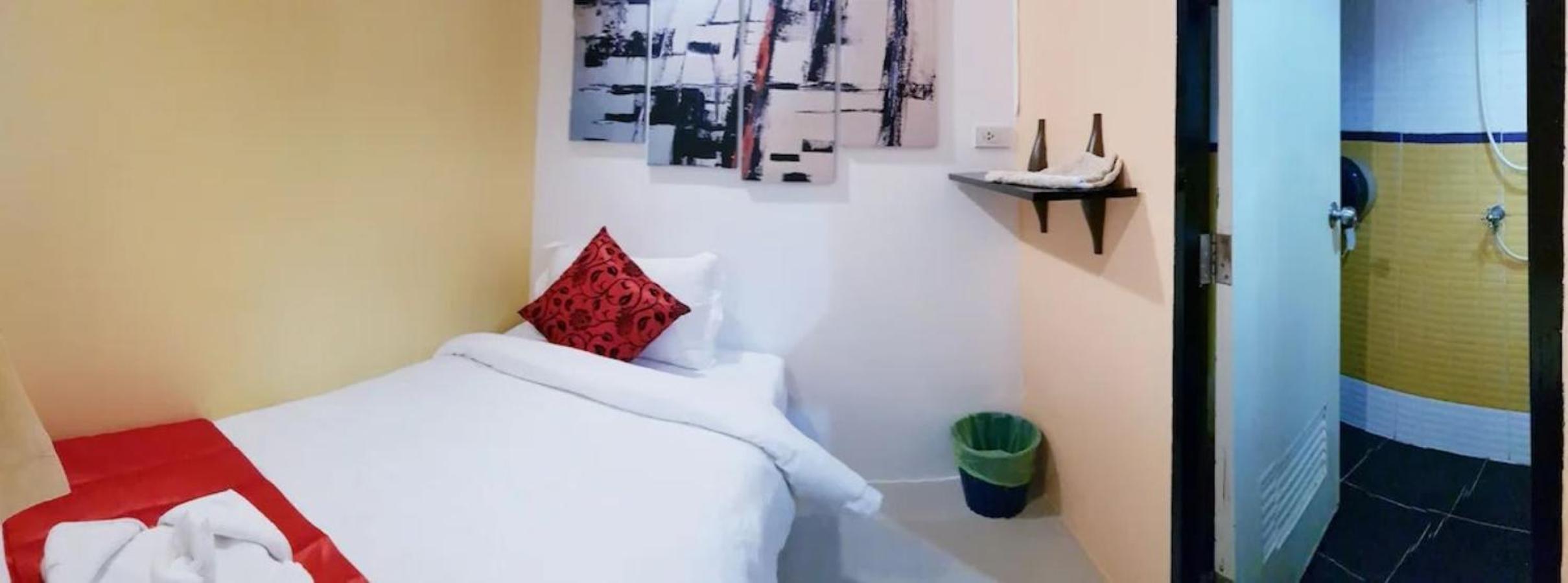 Single Room with Private Bathroom