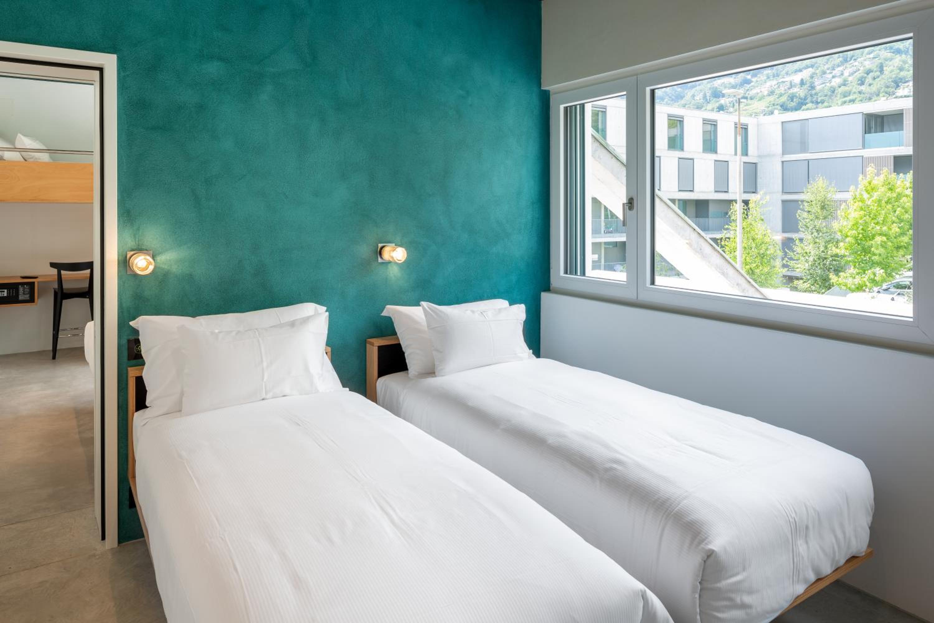 Triple Room with Mountain View