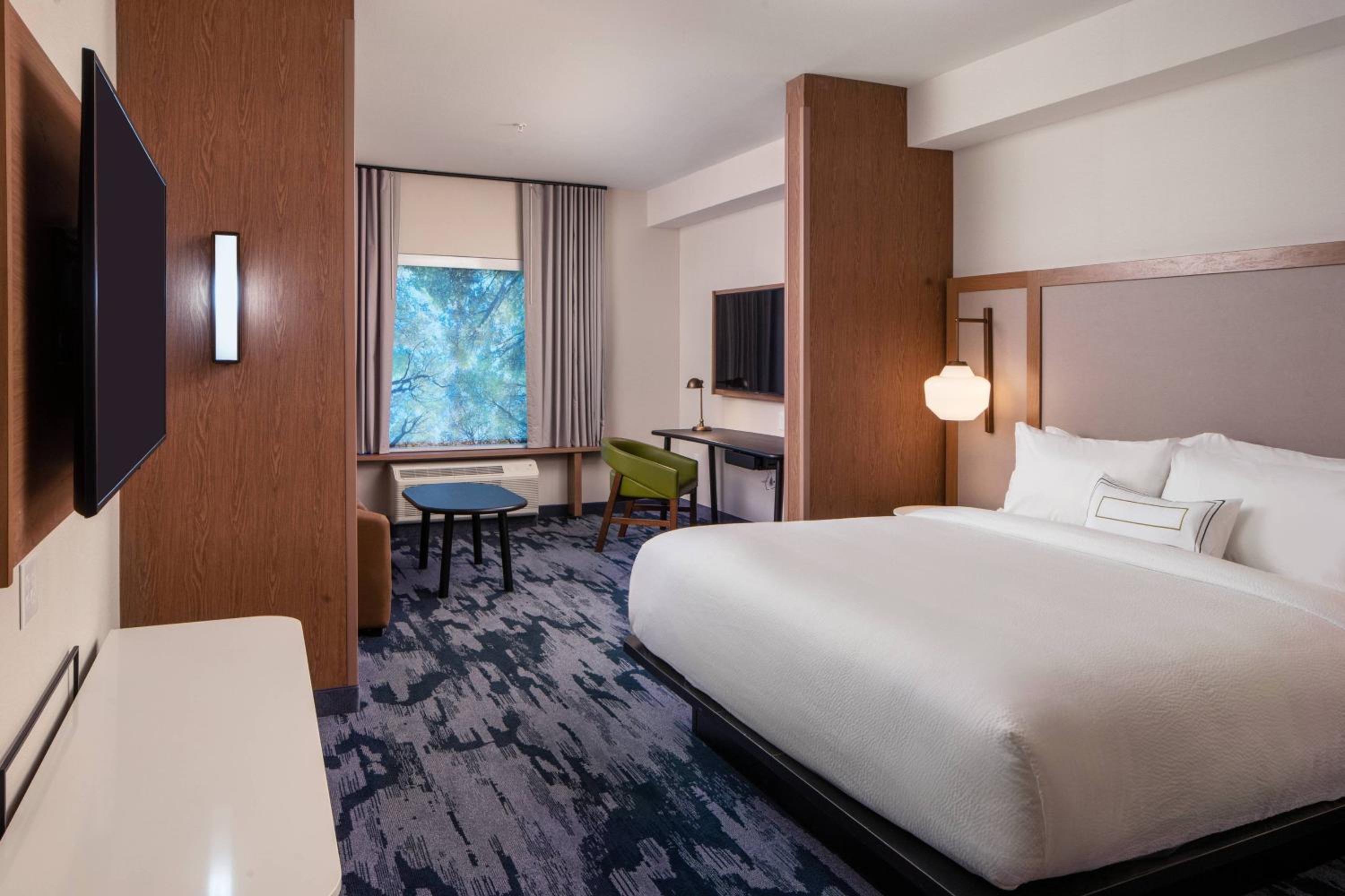 Queen Suite With Two Queen Beds And Sofa Bed